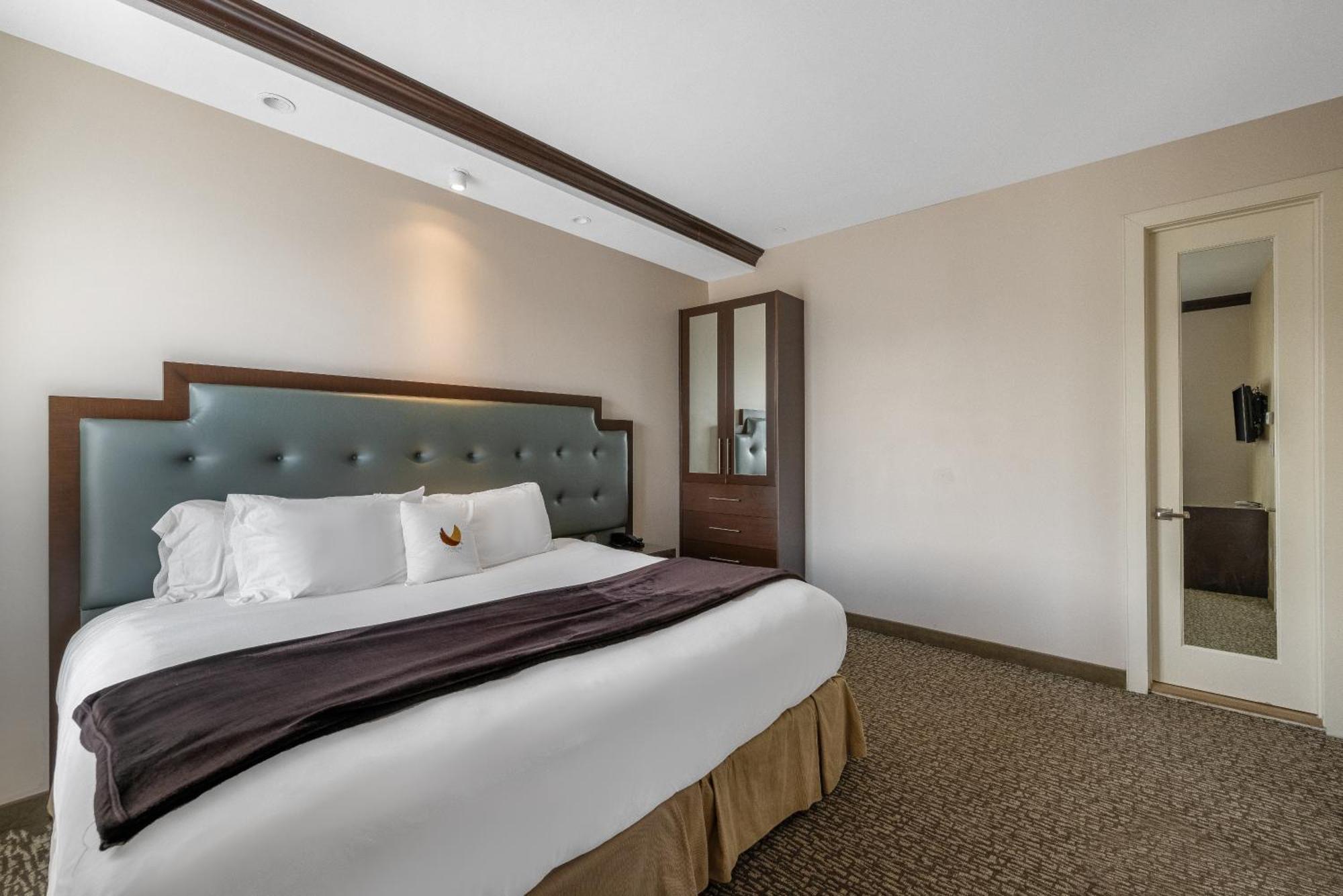 Condor By Luxurban Hotel New York