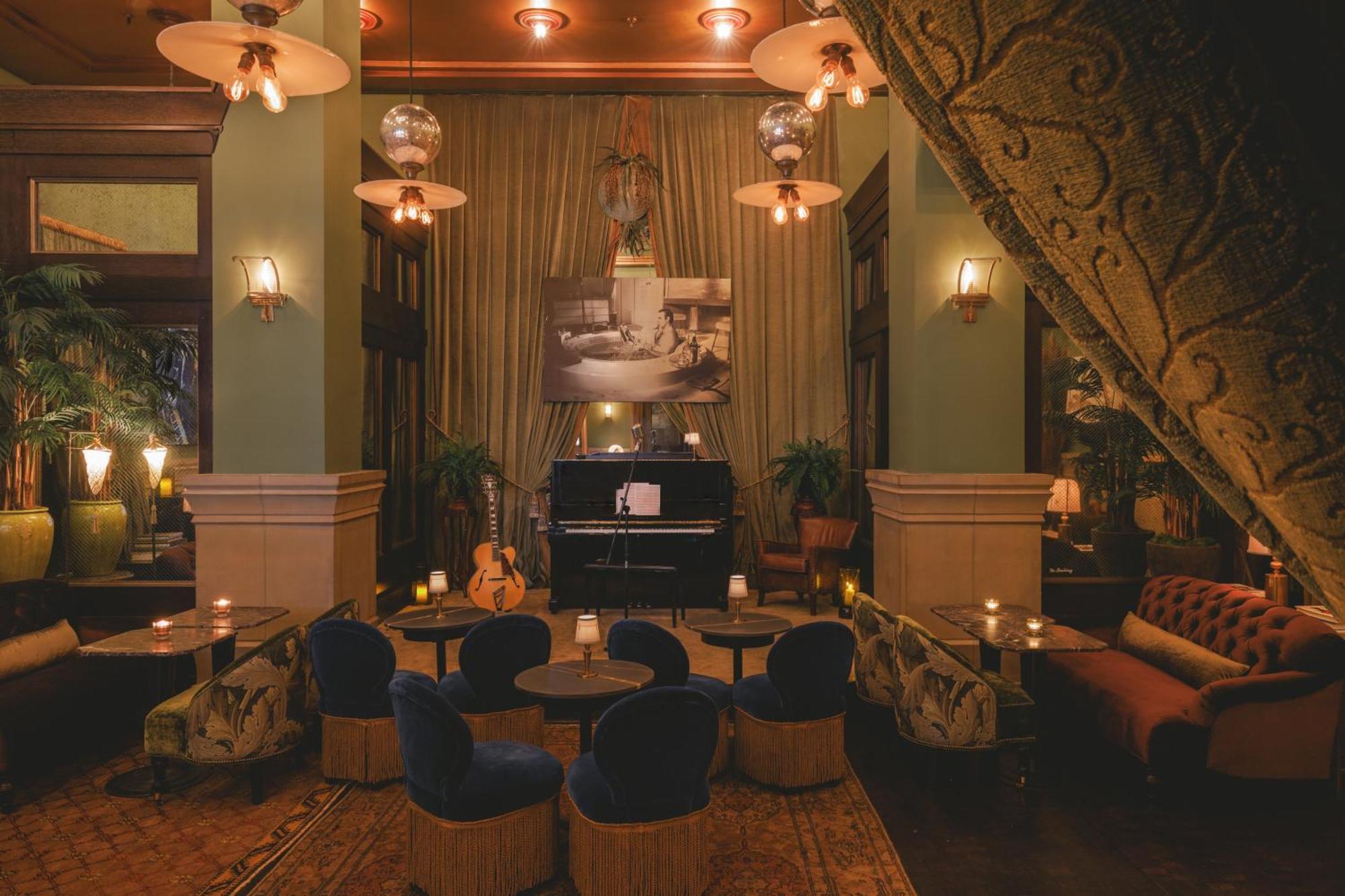 Soho Grand Hotel 4*