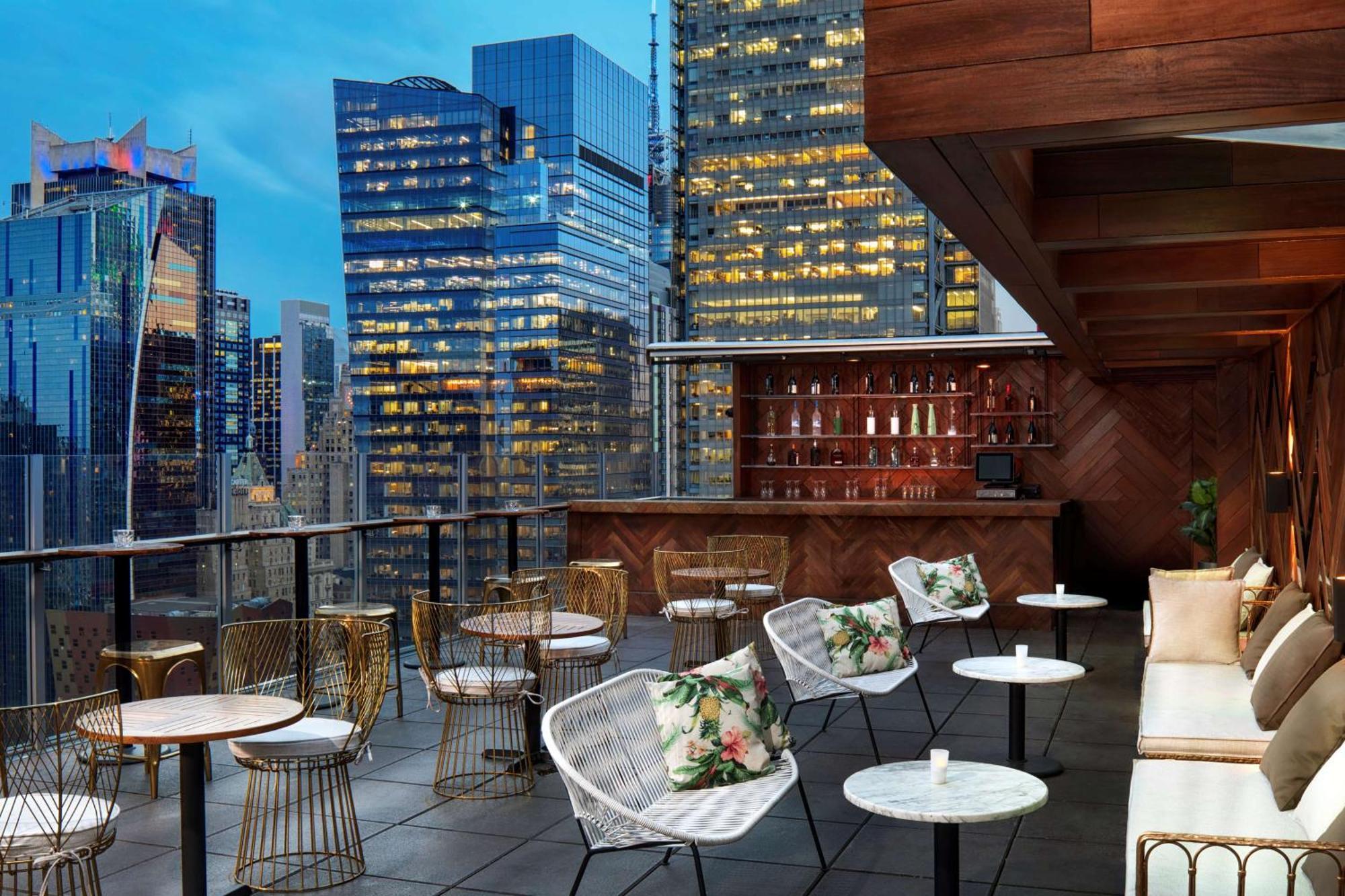 Hotel Doubletree By Hilton New York Times Square West