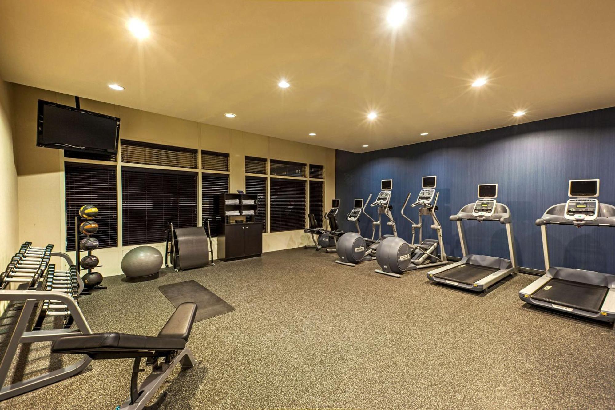 Hampton - Laguardia Airport 3*