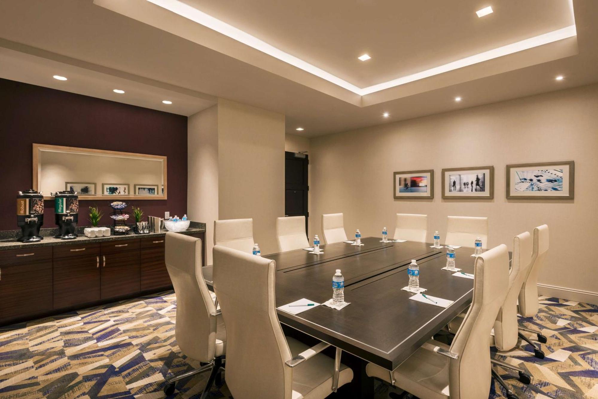 Homewood Midtown Manhattan Times Square South Hotel 3*