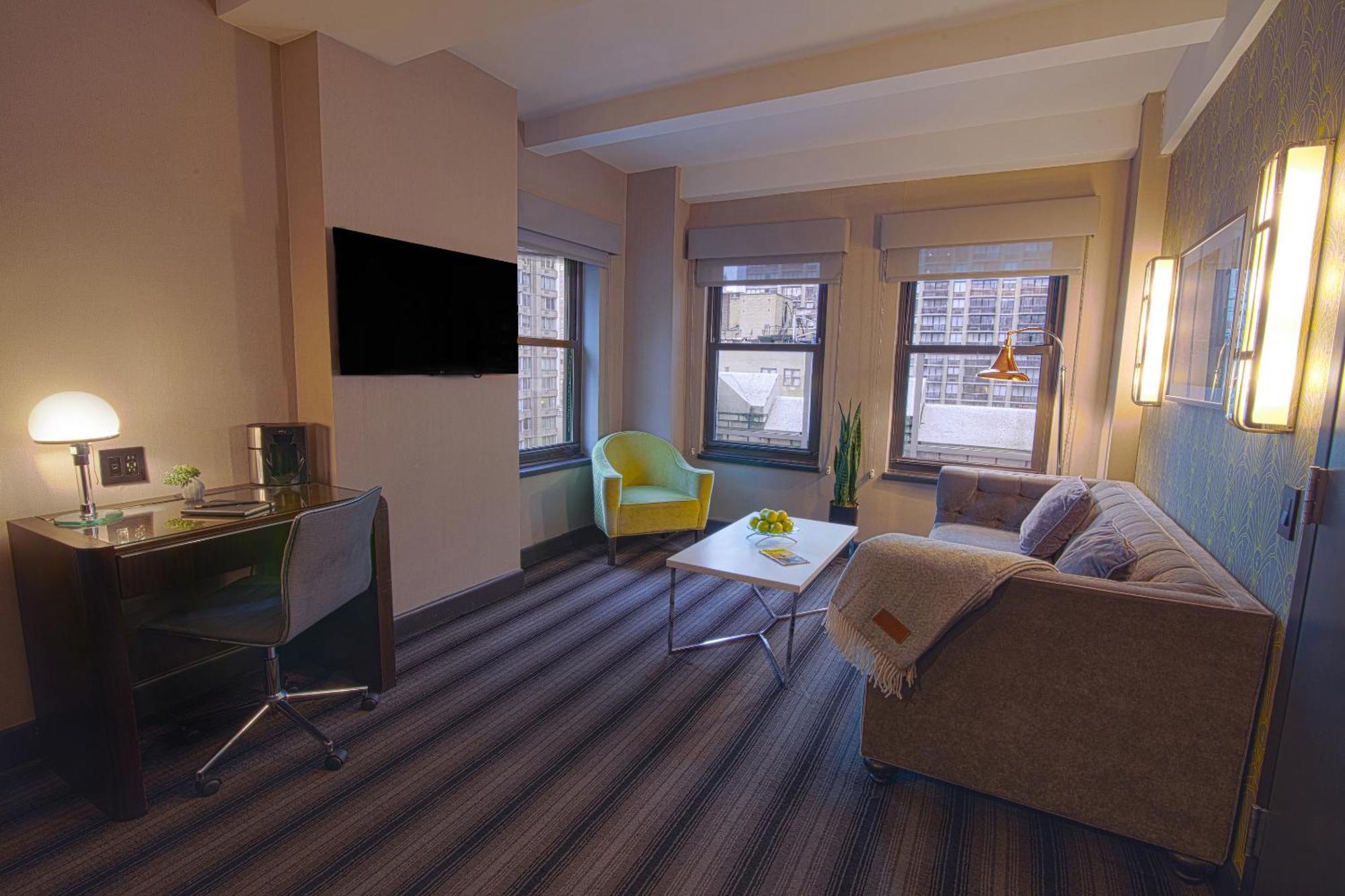 Edison Times Square Hotel