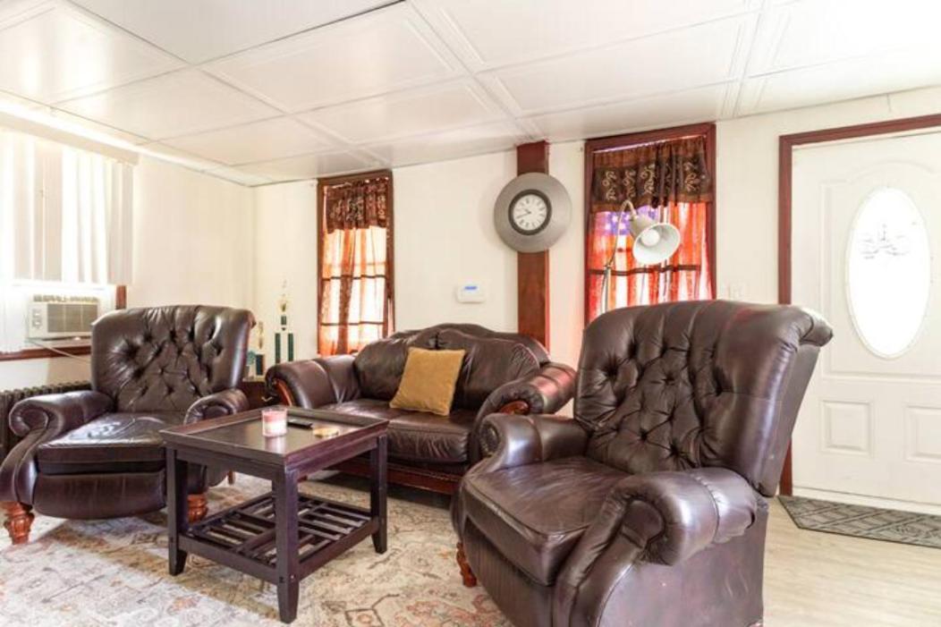 With A Private Shower Homestay New York