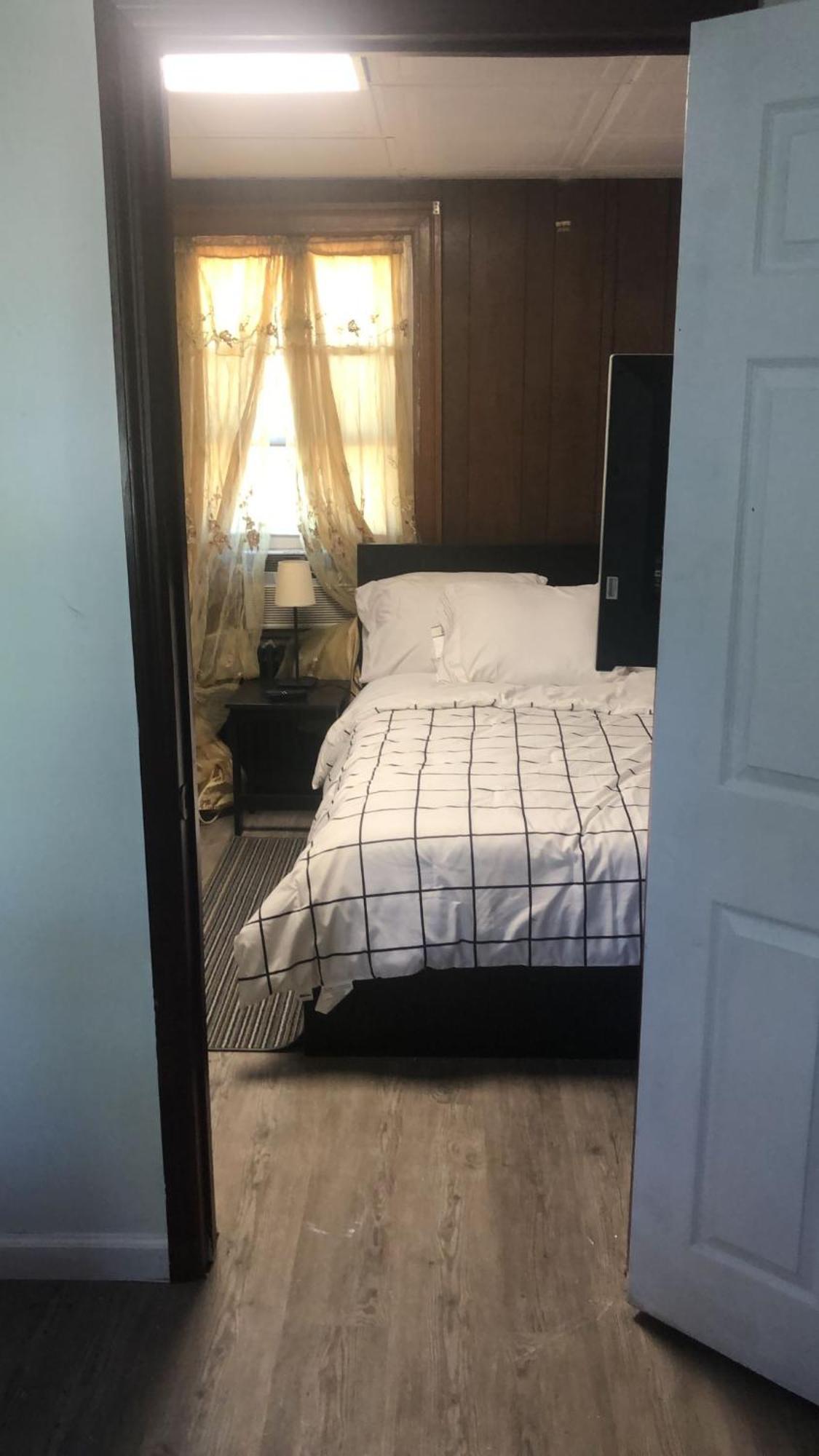 Homestay With A Private Shower New York