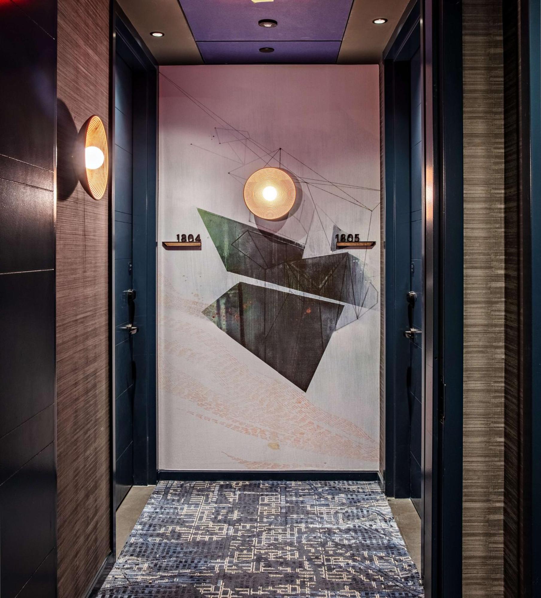 Tempo By Hilton Times Square 4*