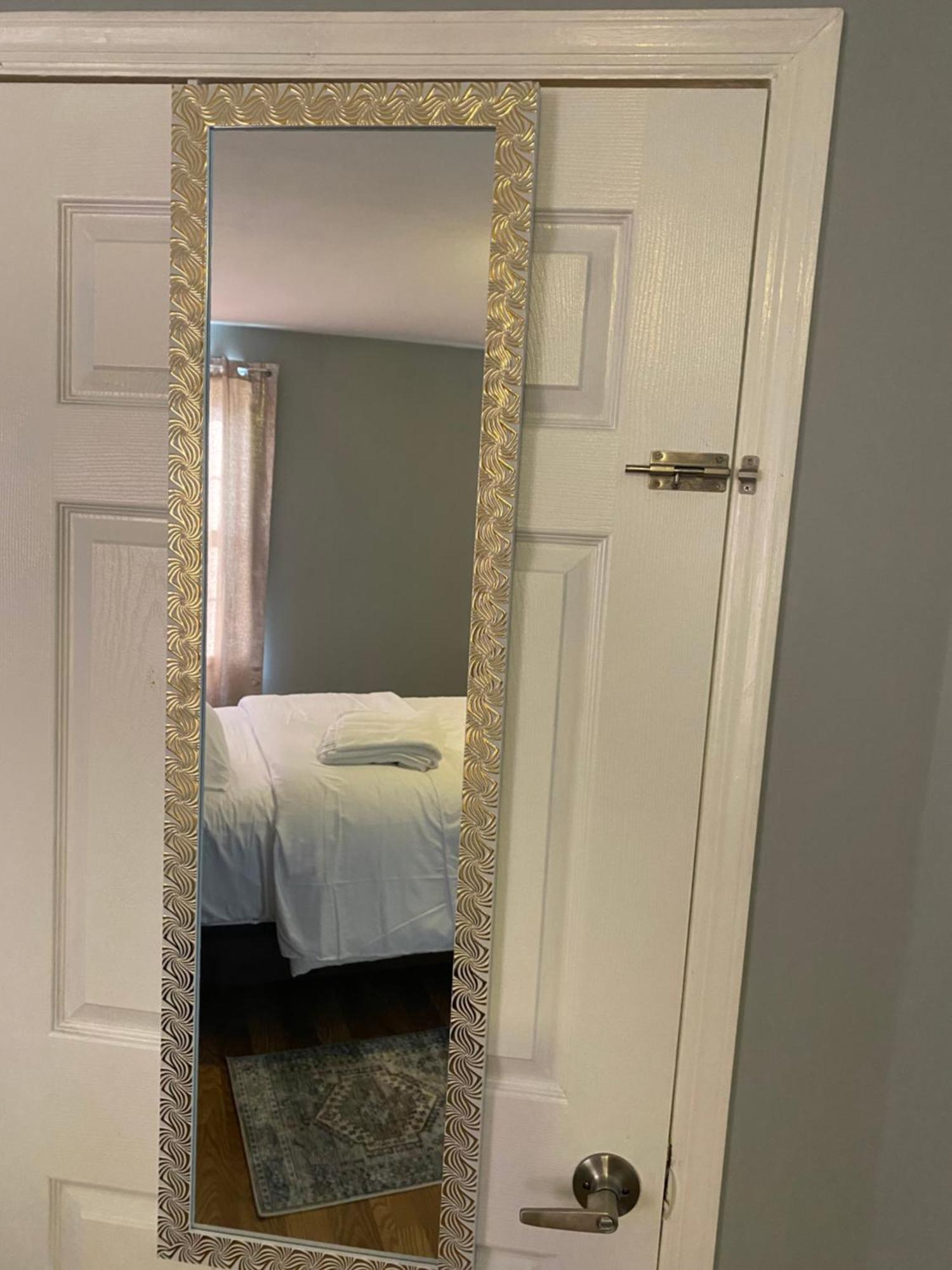 Haus Serenity Homestay New York