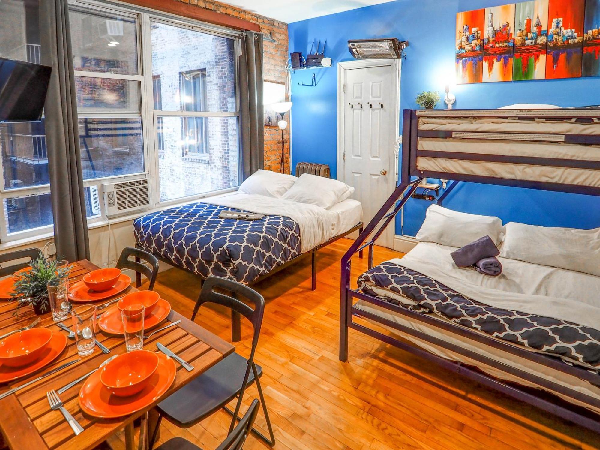 Apartment Empire Broadway Retreats