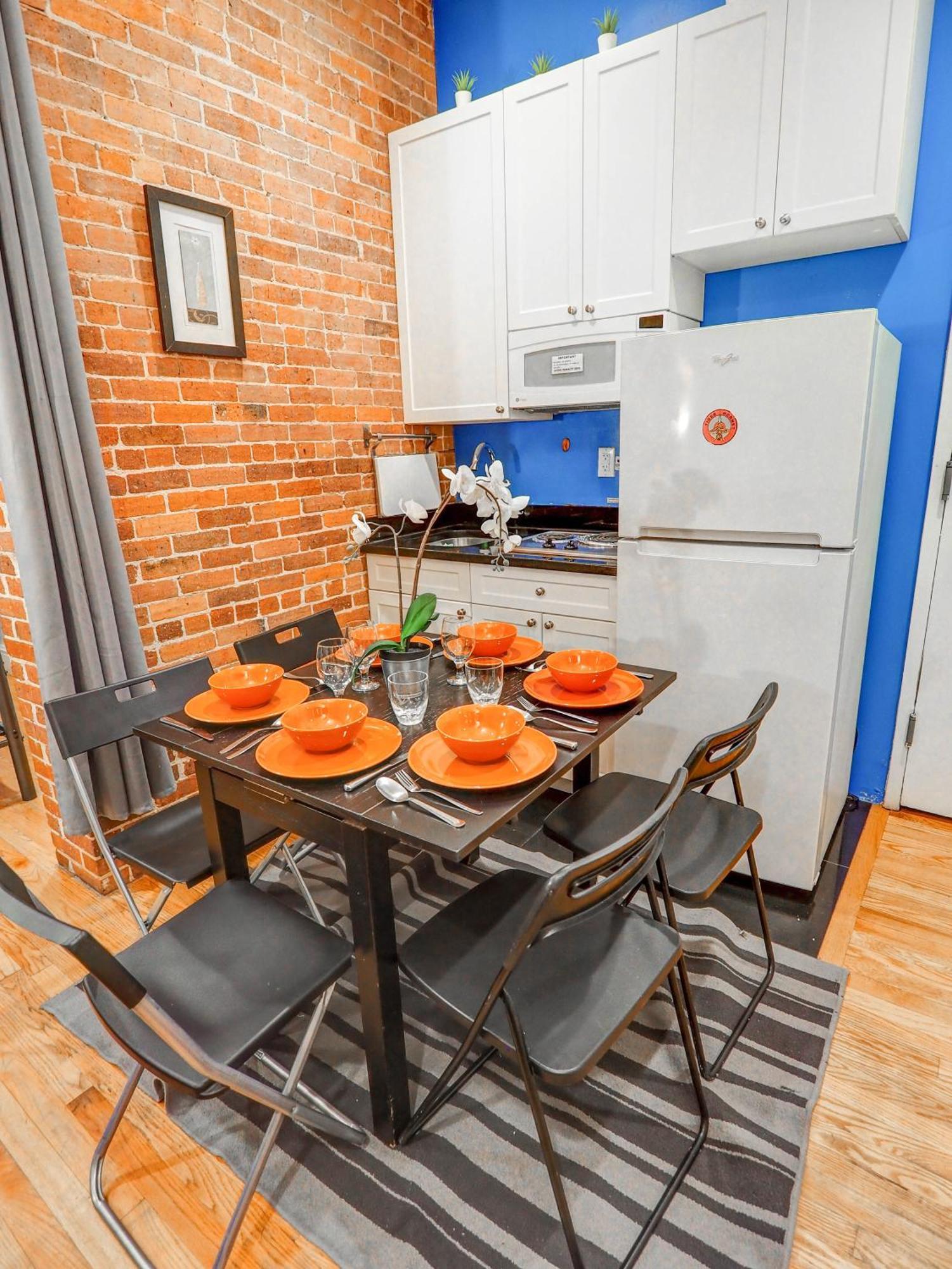 Apartment Empire Broadway Retreats *