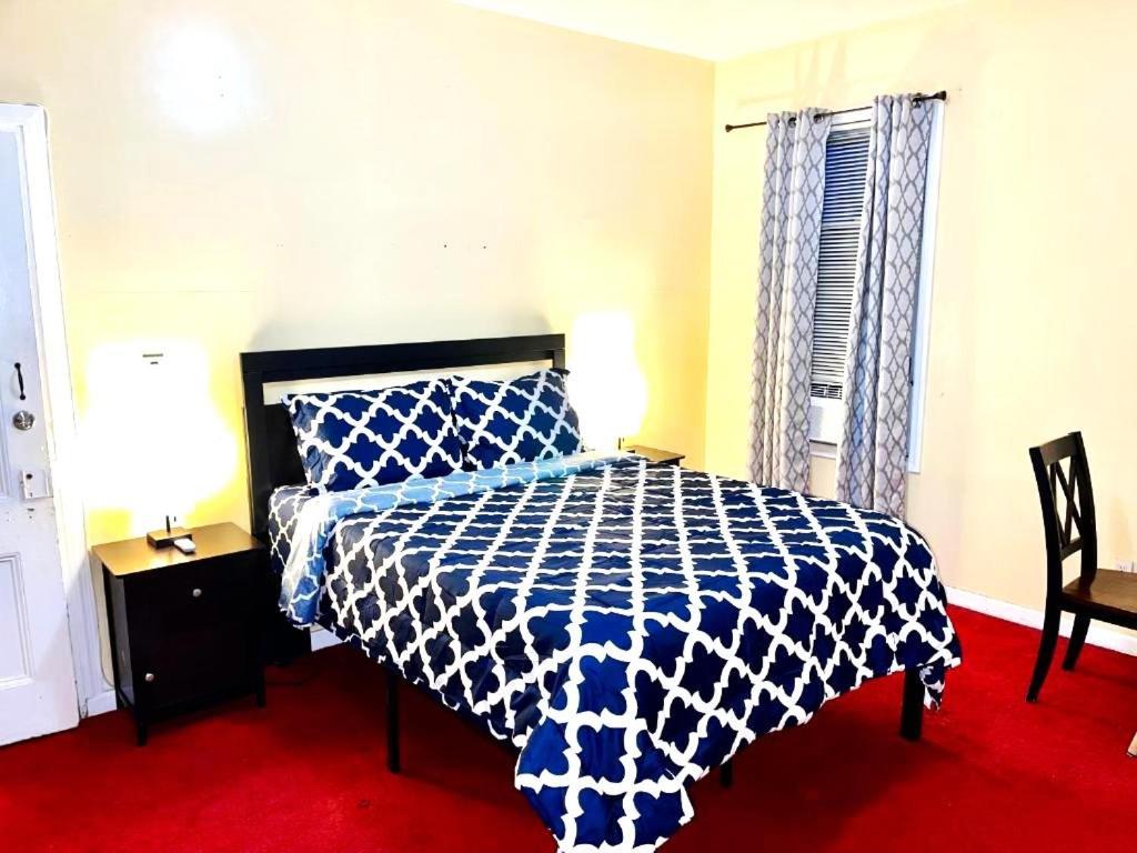 3 Bedrooms 1 Bath Apt, 10 Min To Manhattan! * New York