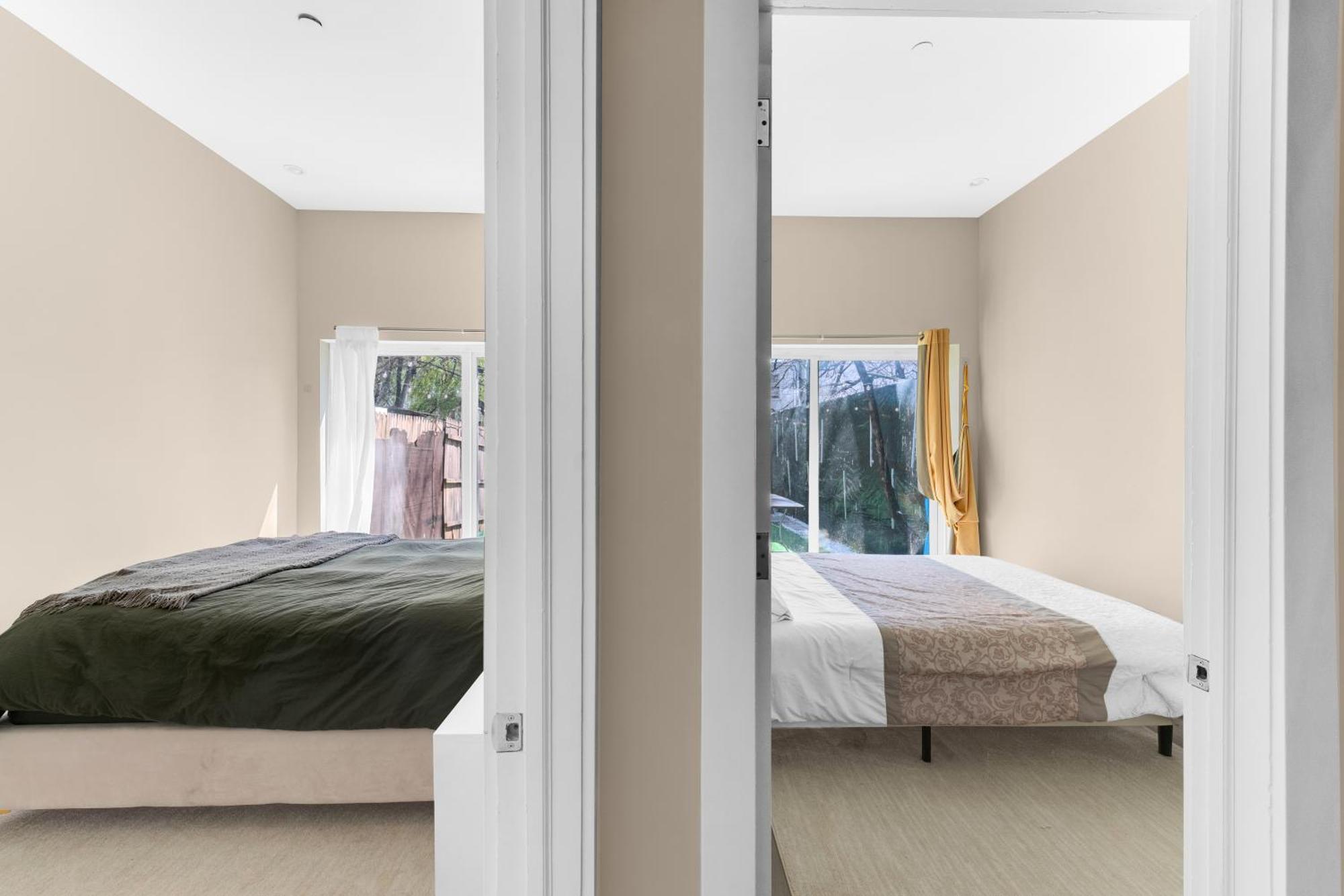 Charming 2br Bkyrd Near Williamsburg