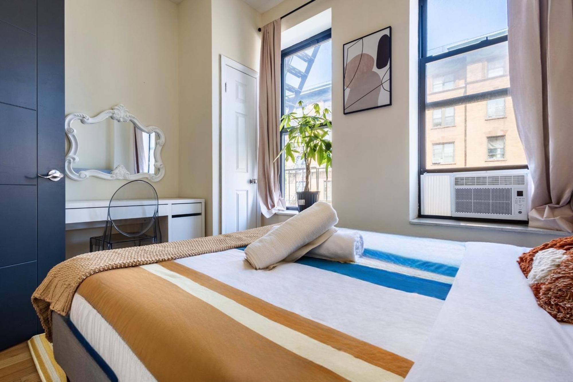 Spacious 4bd Gem In Manhattan Apartment *