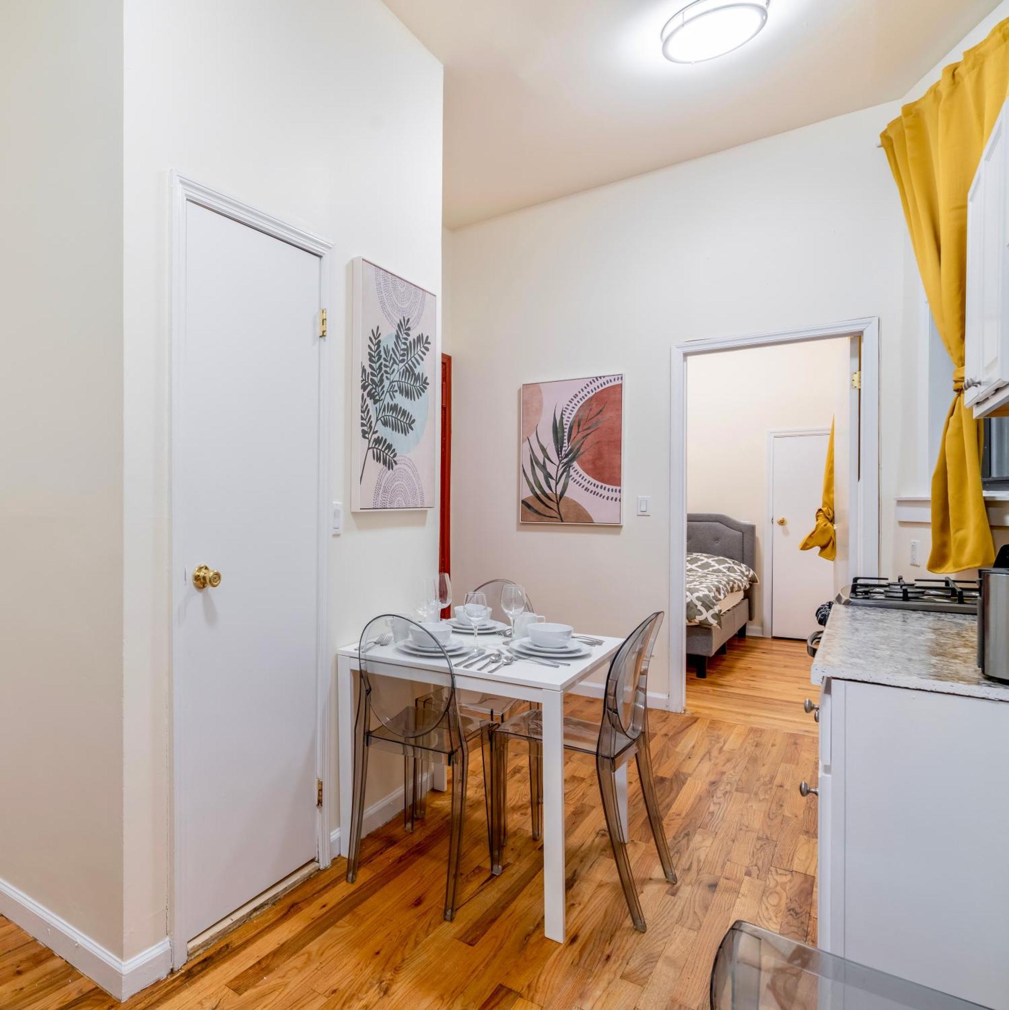 2 Bedroom Hidden Upscale Oasis * New York