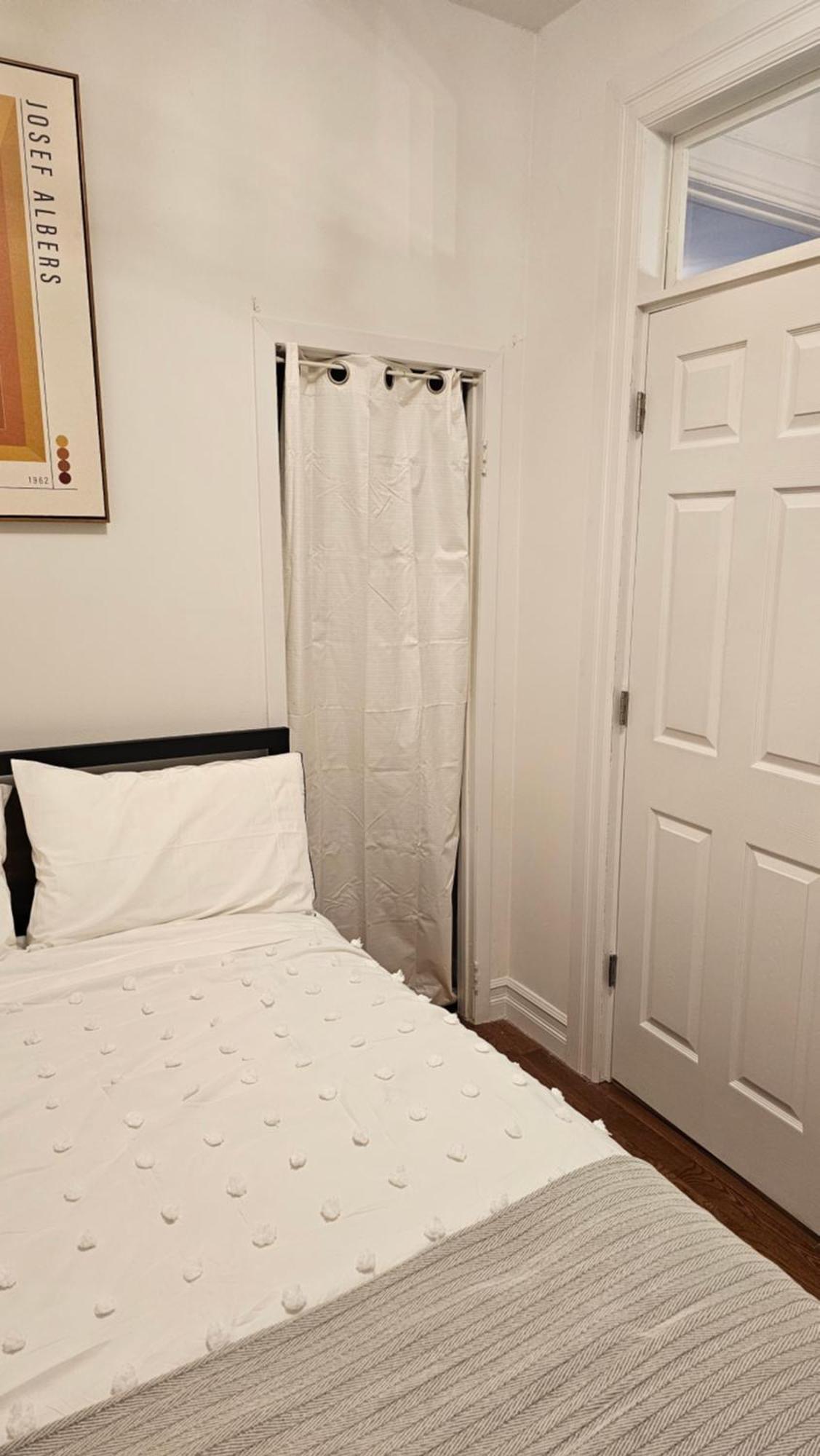 Lamartine Chelsea Hostel