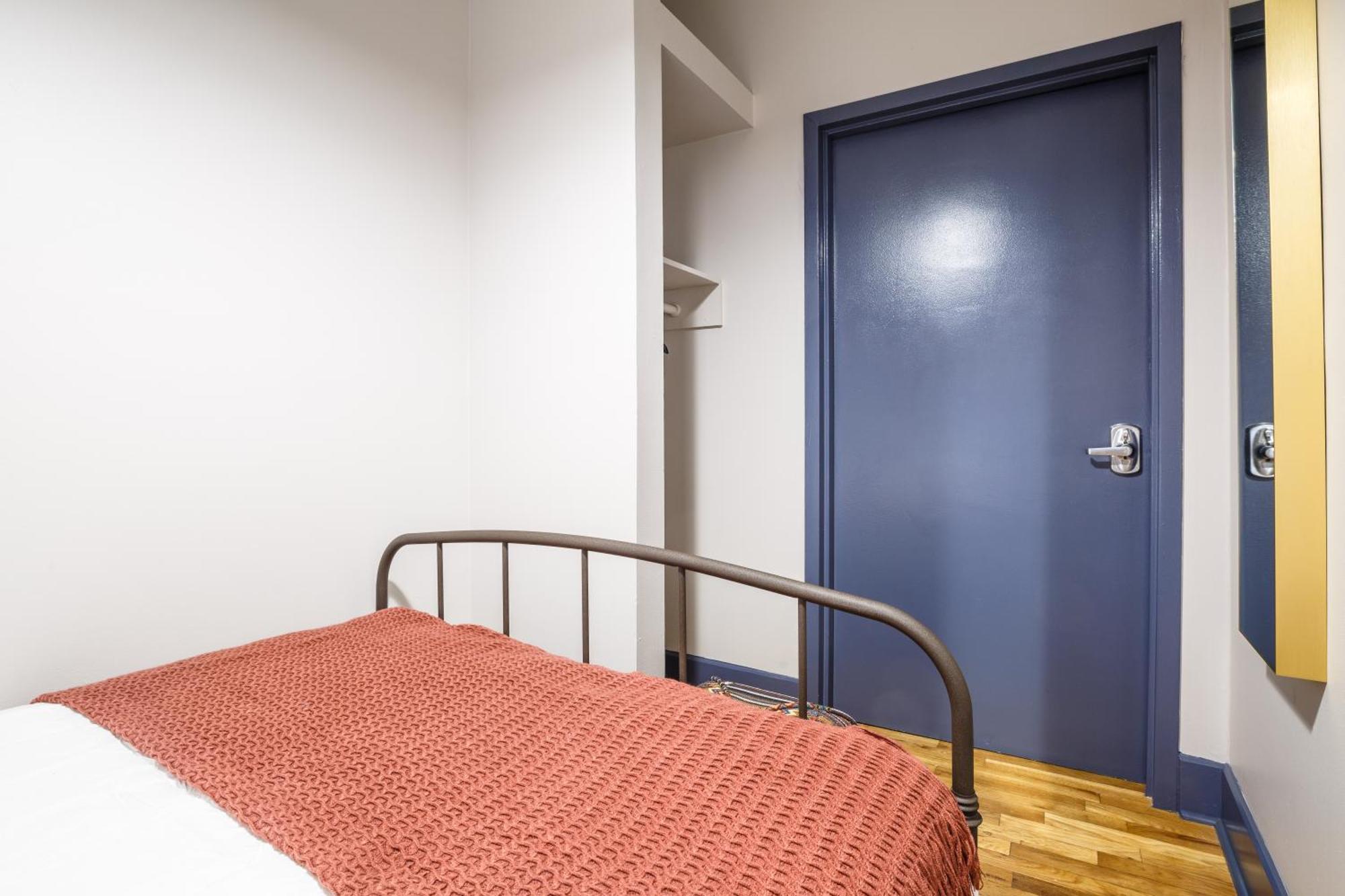 Hostel Lamartine Chelsea *