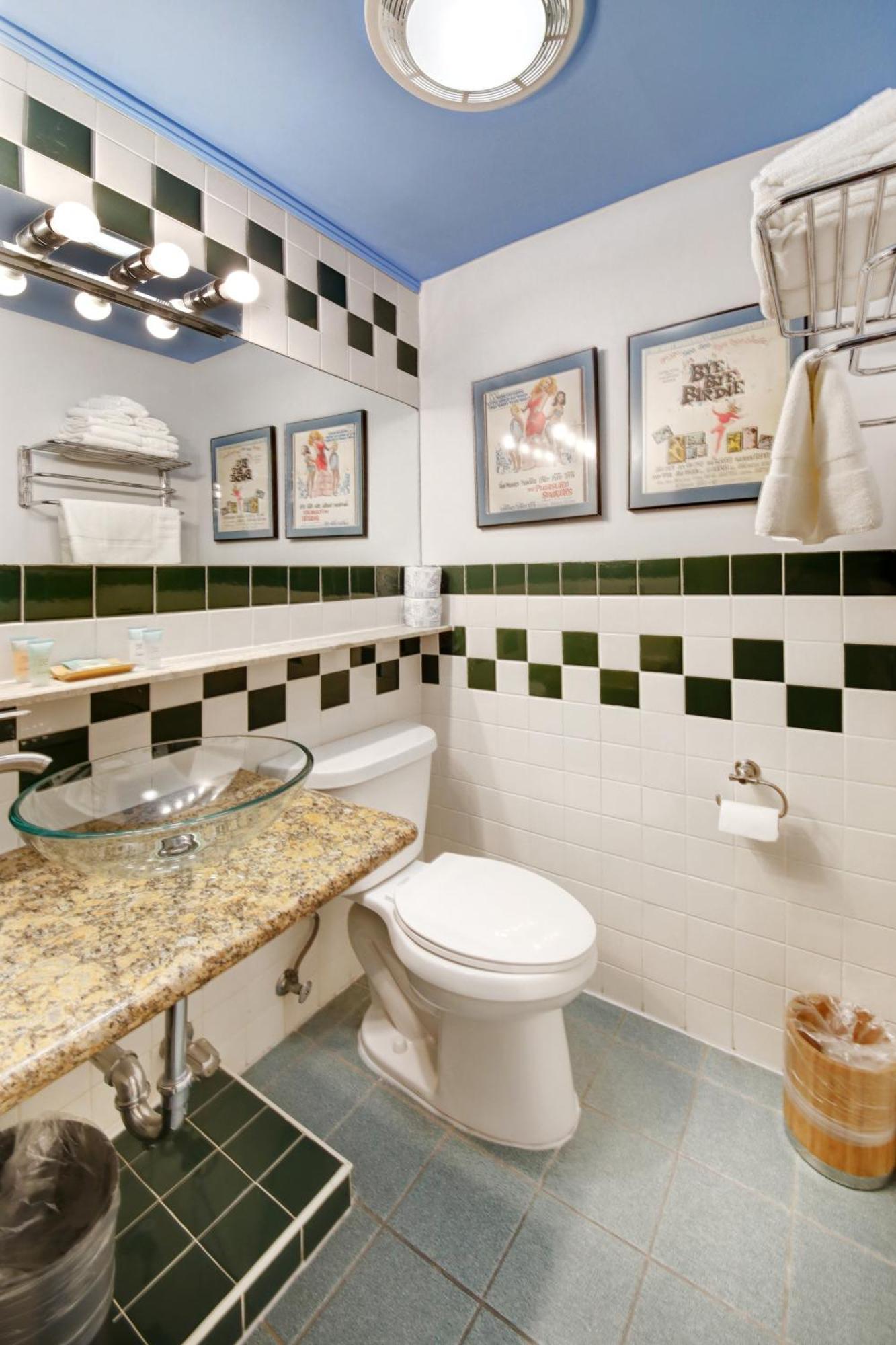 Hotel Chelsea Pines 3*