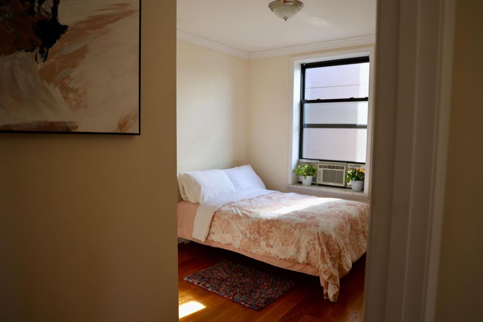 Modern In By Central Park Apartment