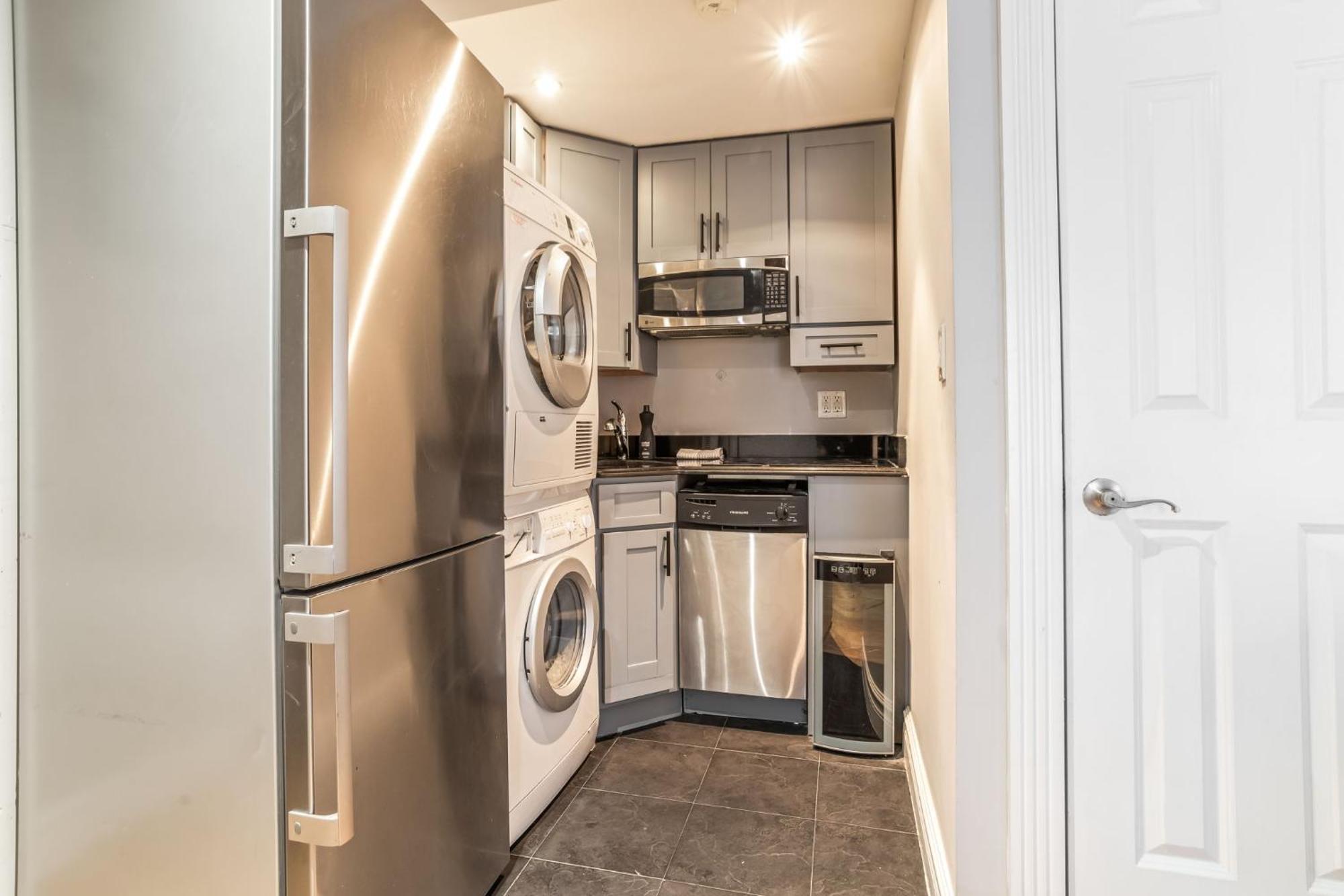 Apartment Charming 2bed 1bth Apt