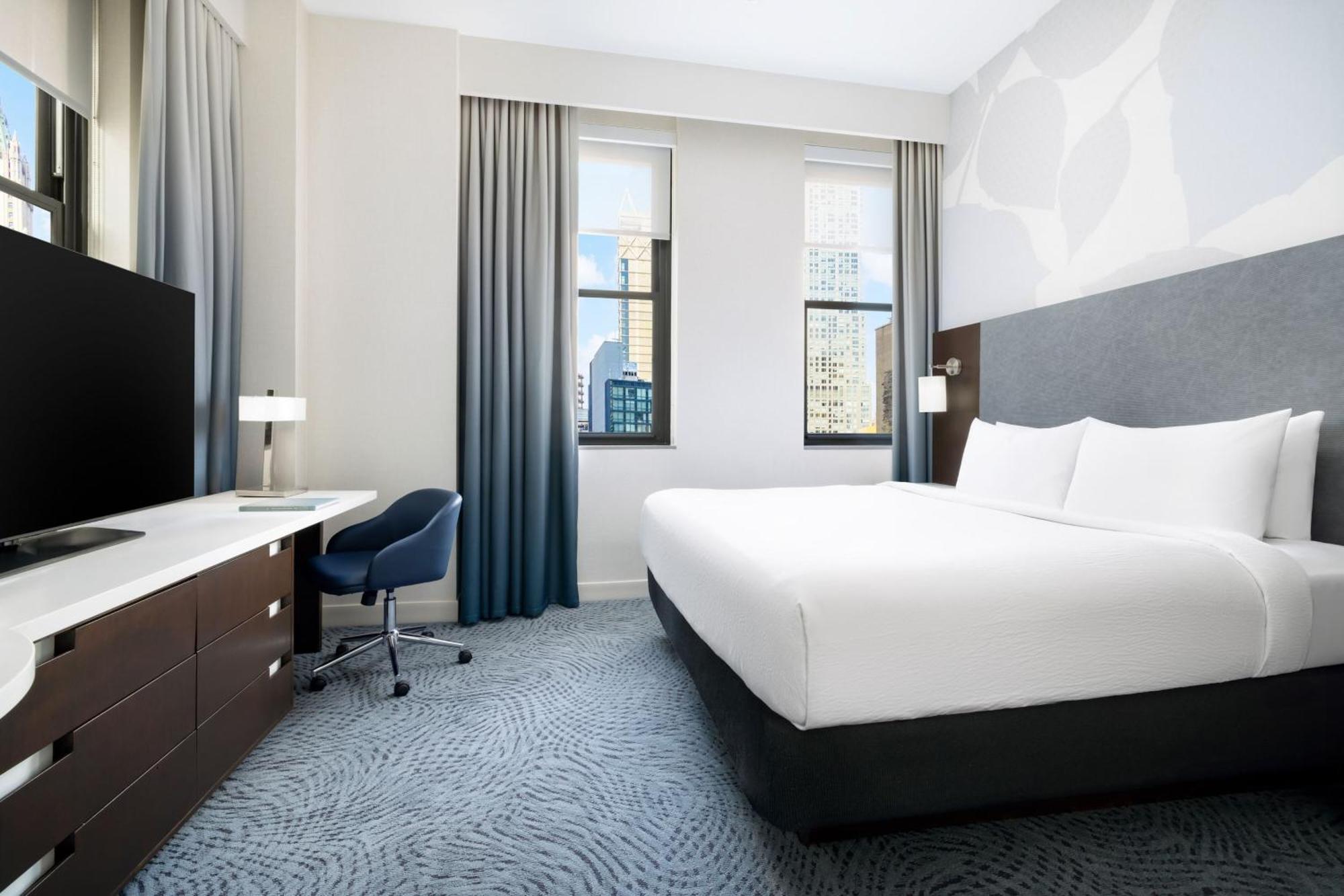 By Marriott Downtown Manhattan/world Trade Center Area
