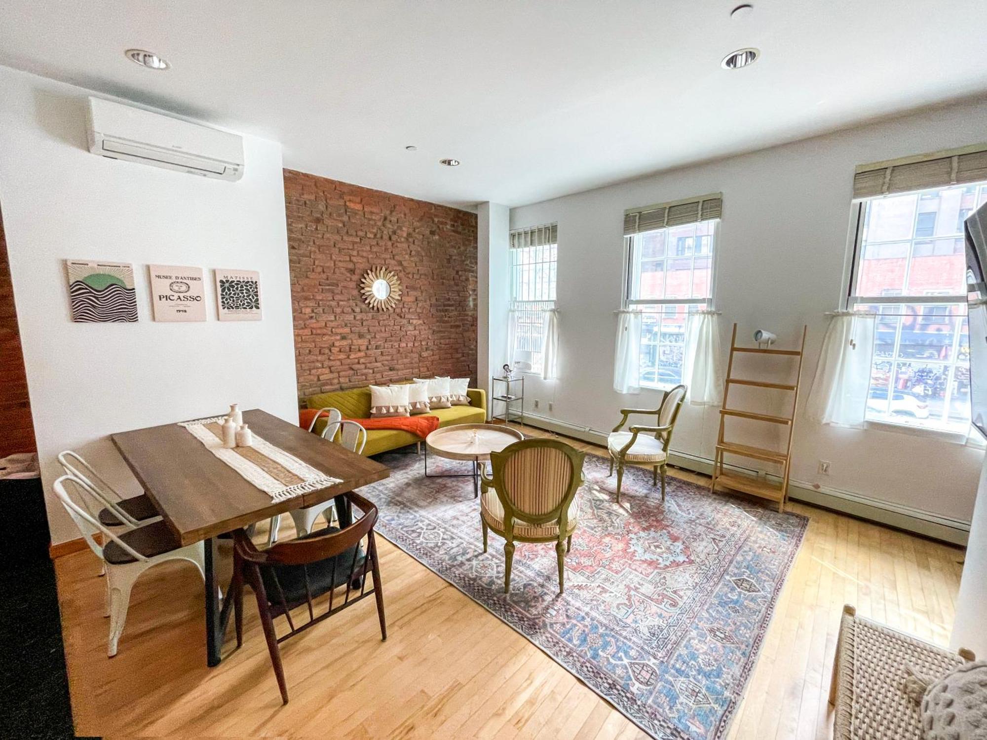 Gorgeous Soho Duplex Brownstone Apartment *