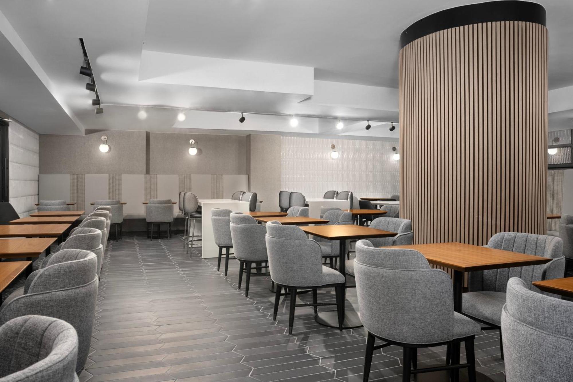Springhill By Marriott Manhattan Times Square Hotel 3*
