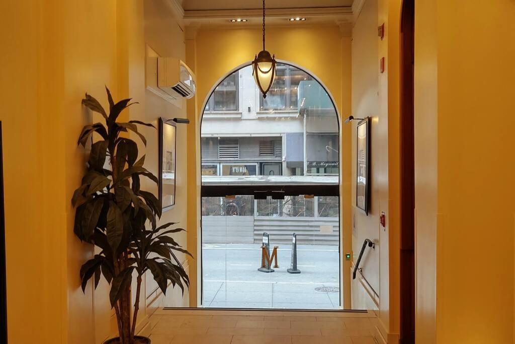 1 Bedroom At The Mansfield Midtown Apartment New York
