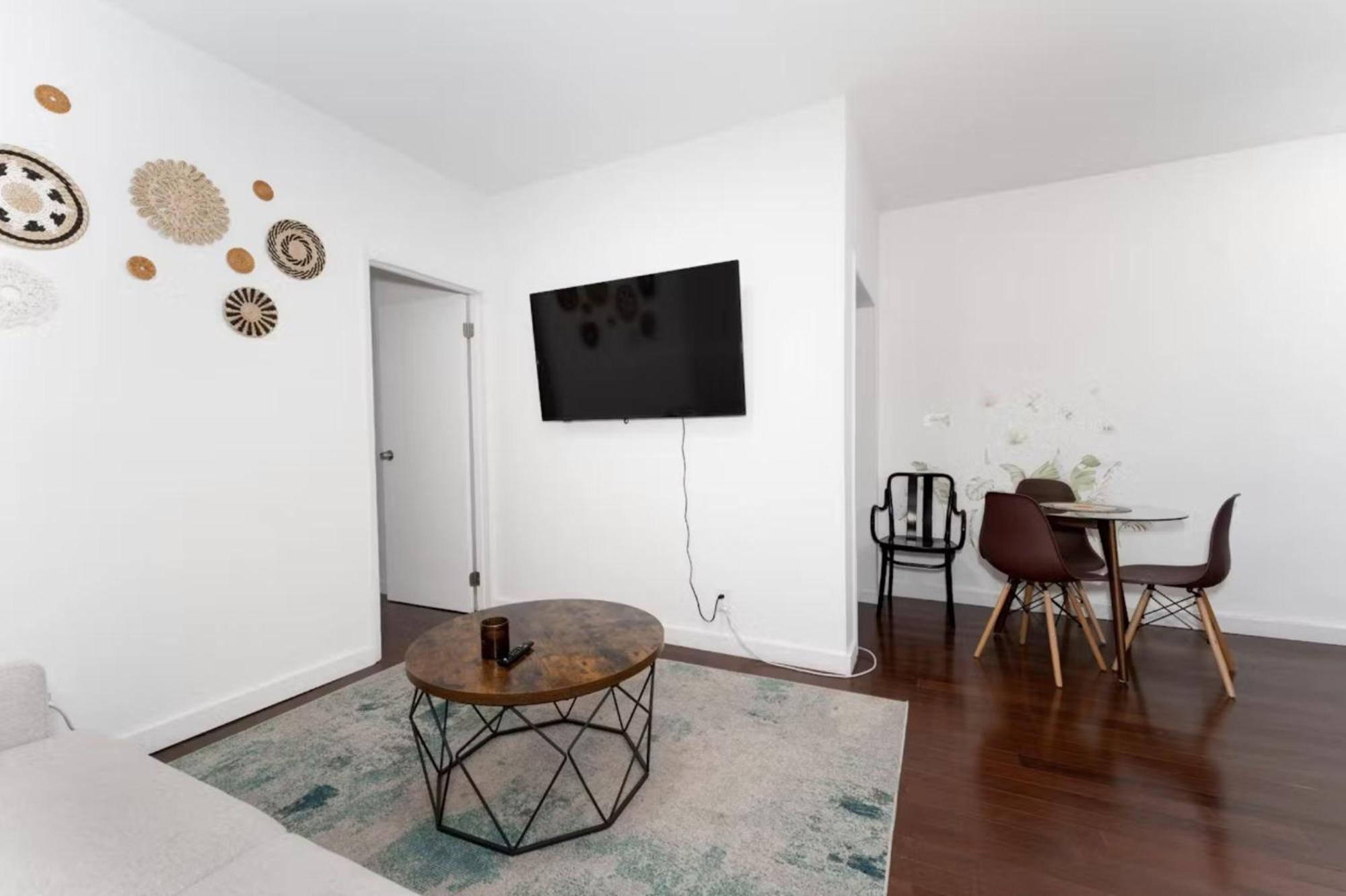 Apartment Heart Of Downtown Manhattan - Stylish One Bedroom In Vibrant Union Square New York