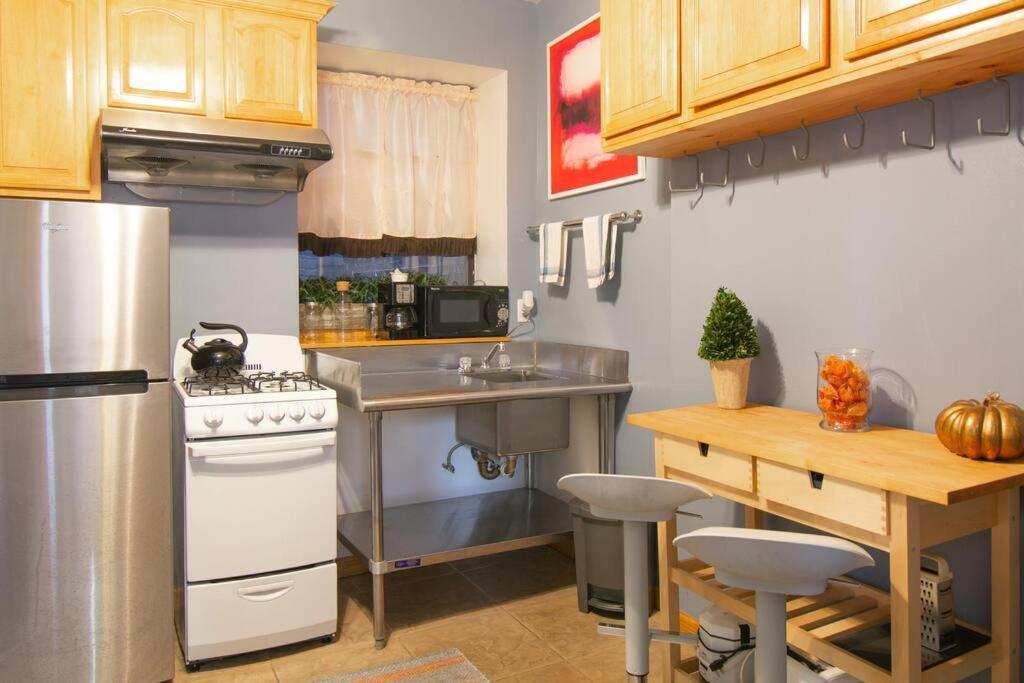 Apartment 2 Bedroom With 3 Beds - Friends & Family *