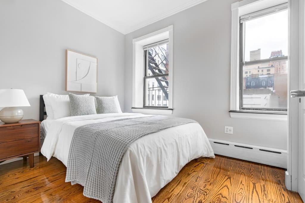 Gorgeous & Bright 3bdr & 1bth In Midtown Manhattan