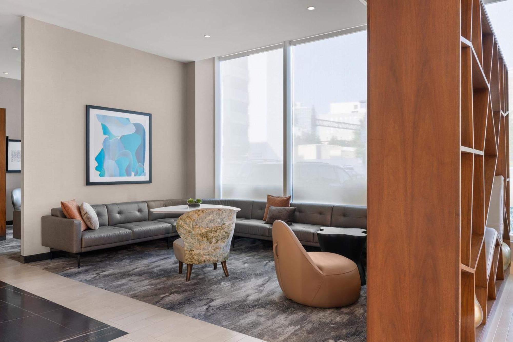 By Marriott The Bronx At Metro Center Atrium