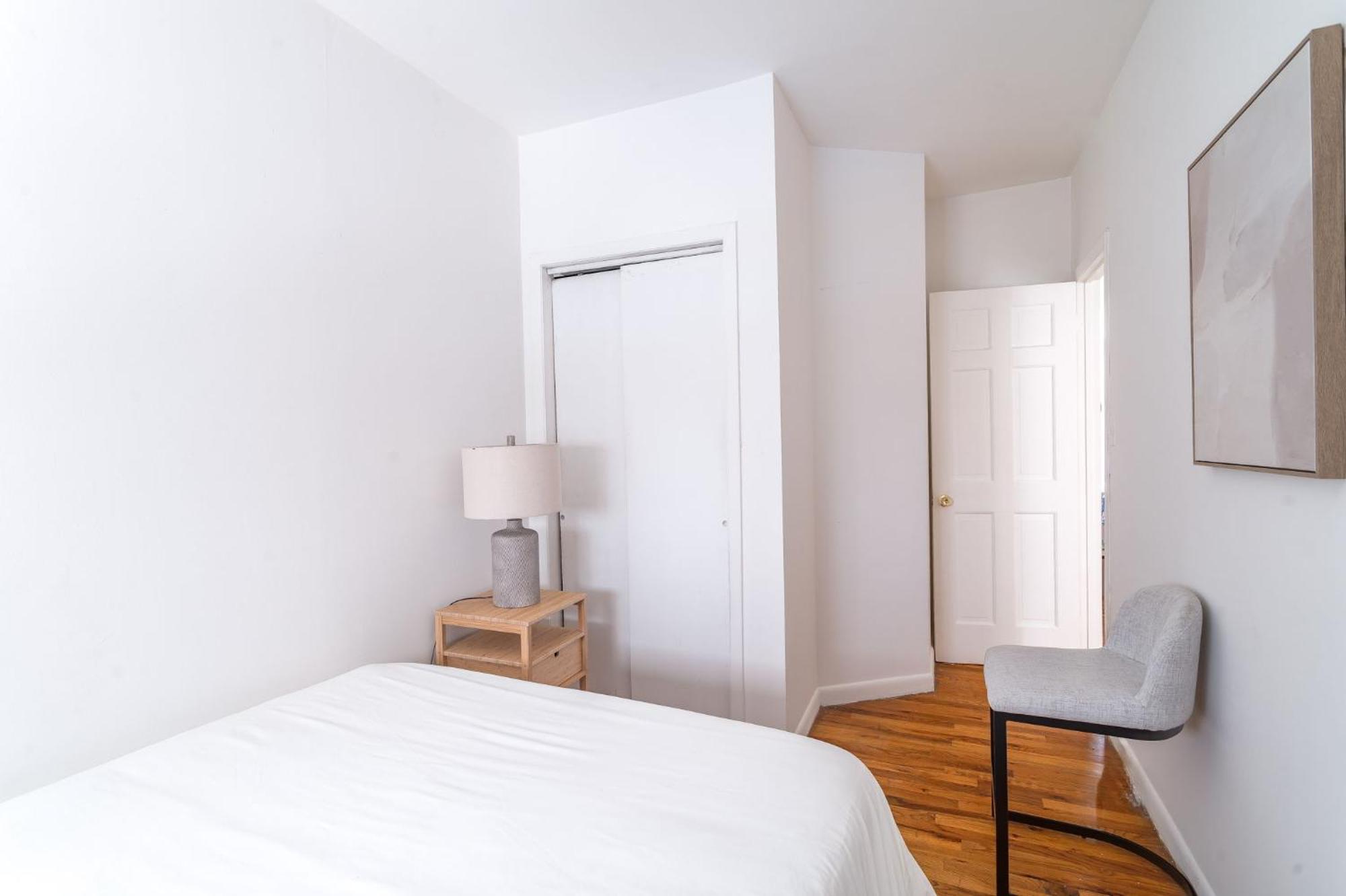 3bd 1bath Cozy Near Times Square Apartment New York