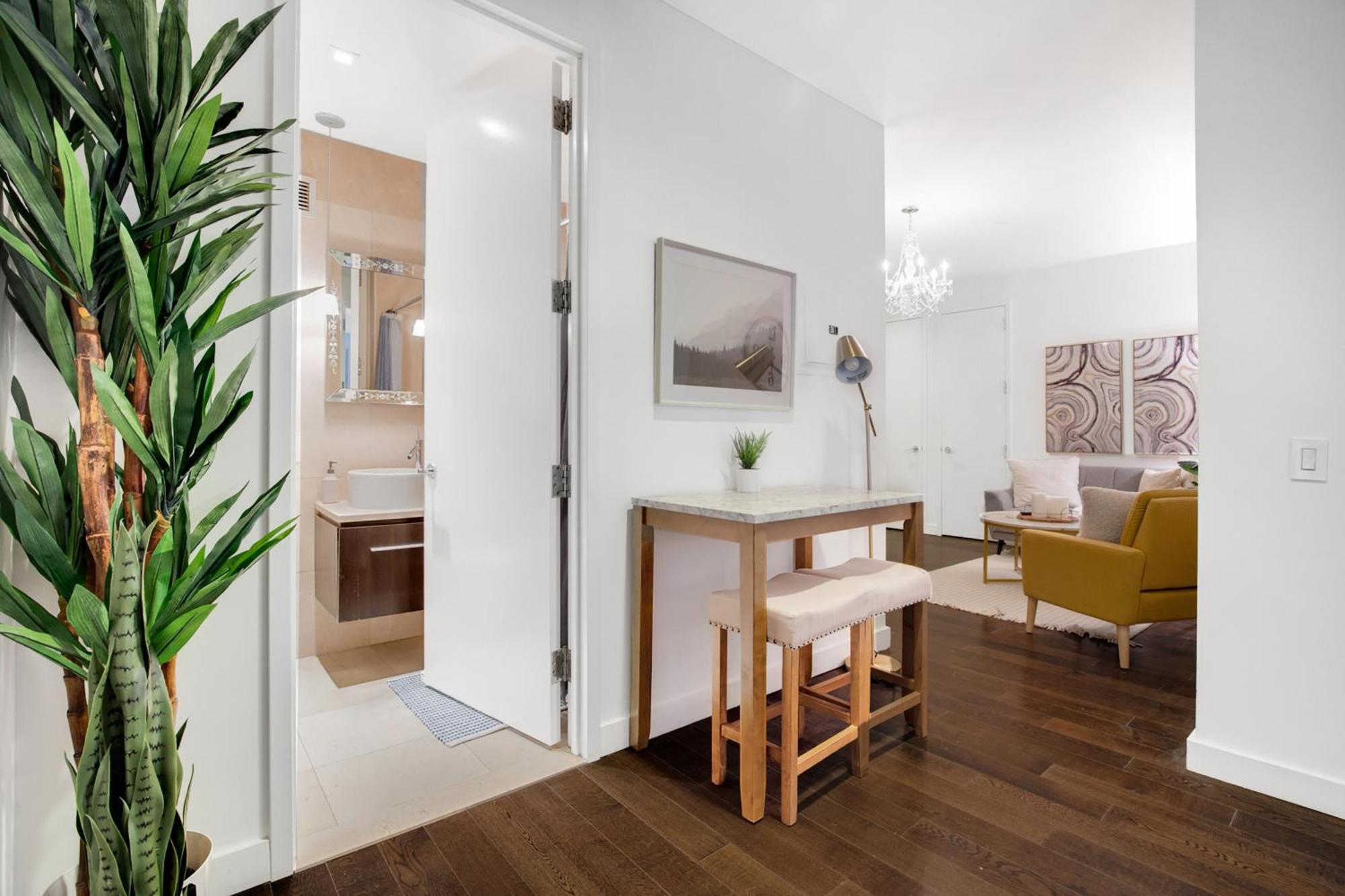 Apartment Gorgeous & Stylish 4bdr & 2bth In Downtown Manhattan