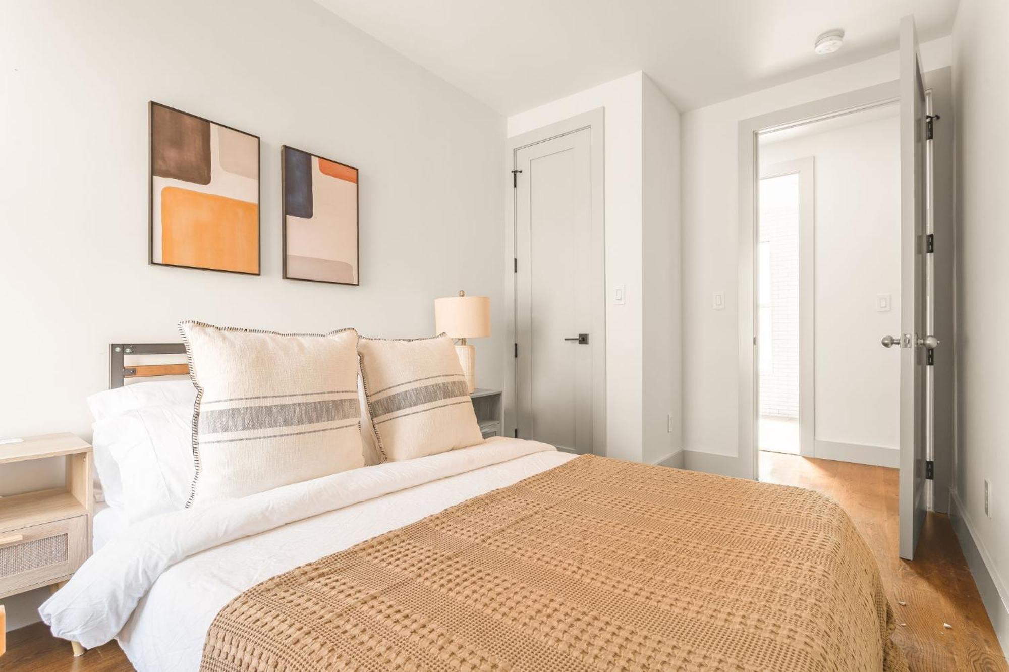 Charming 3bd 2bath Near Tompkins Square Park Apartment