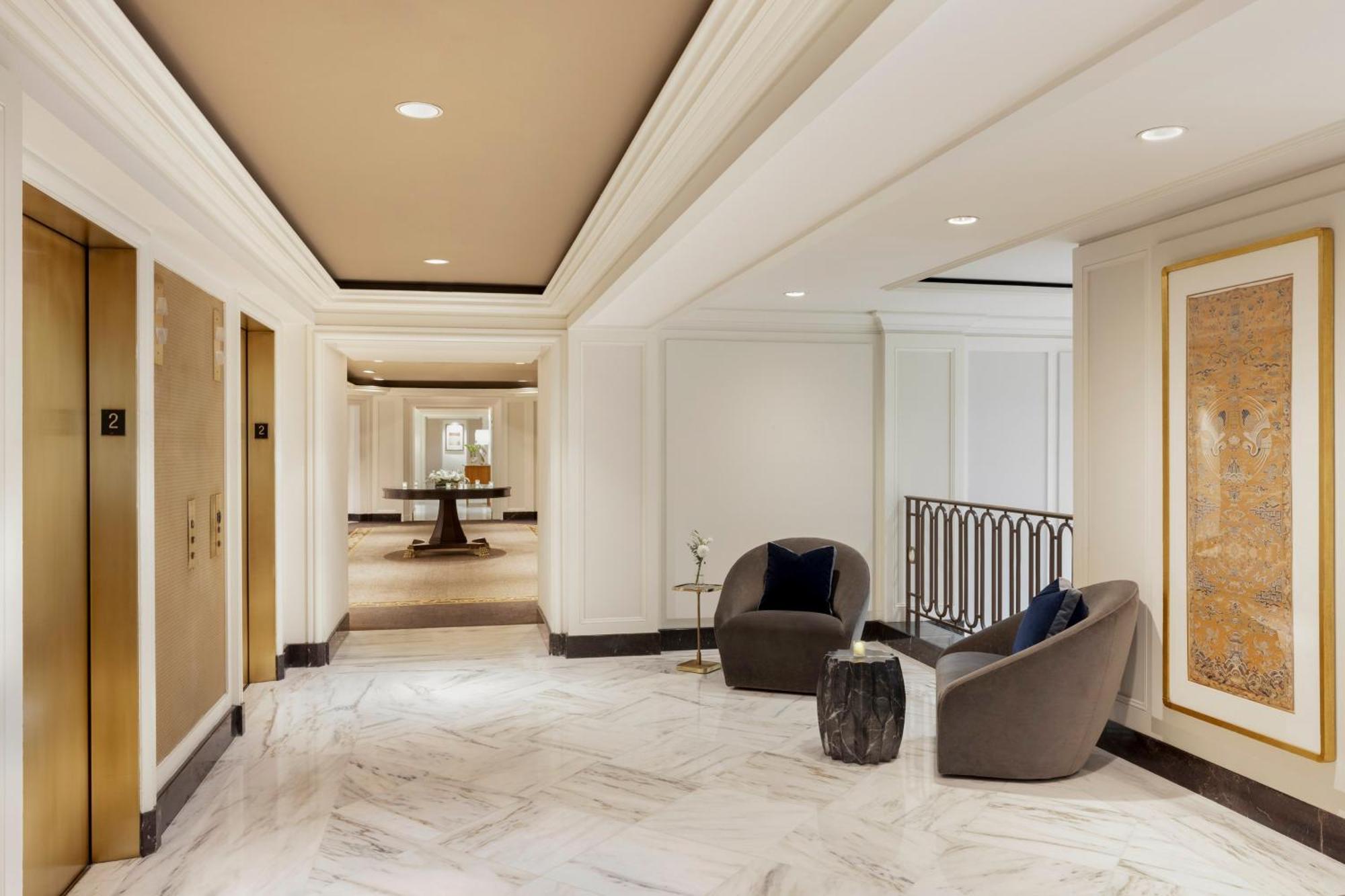 Omni Berkshire Place Hotel