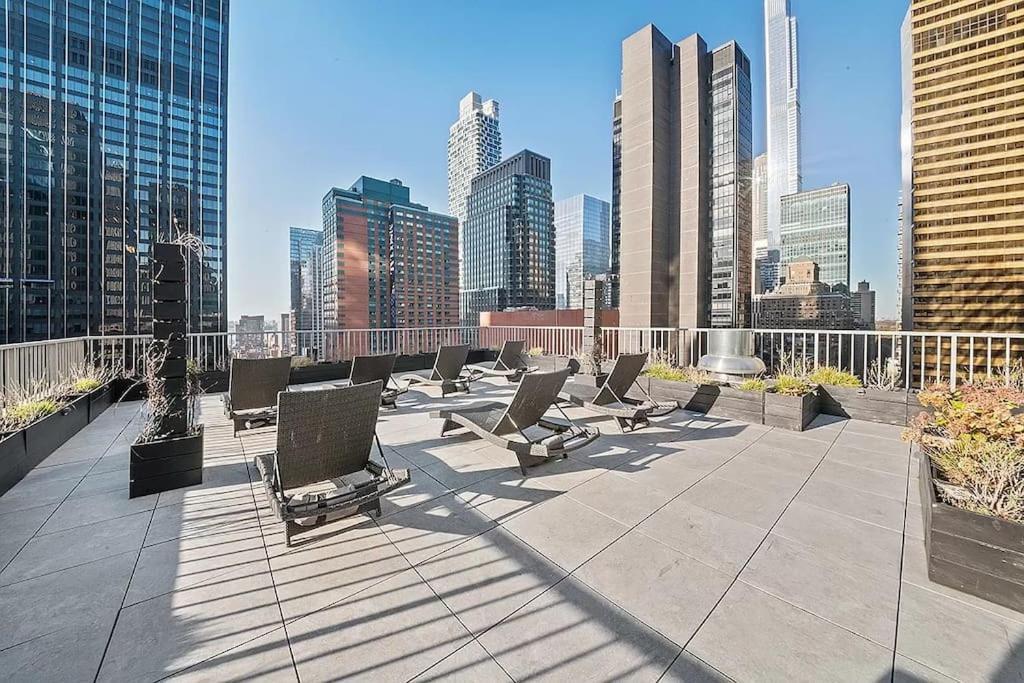 Airy 1br & 1bth - Manhattan Nyc *