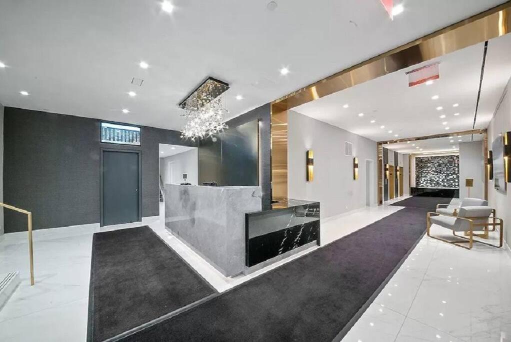 Apartment Airy 1br & 1bth - Manhattan Nyc New York
