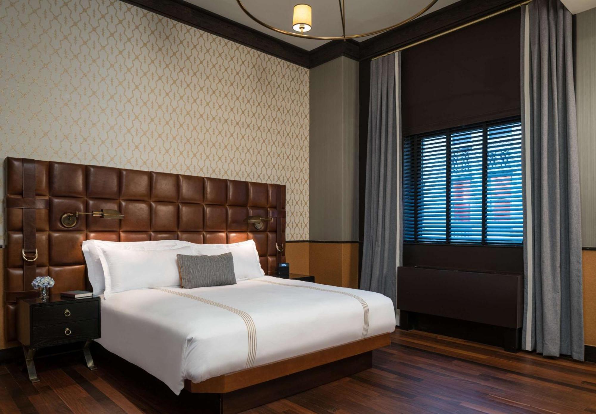 Gild Hall, A Thompson Hotel, By Hyatt Hotel