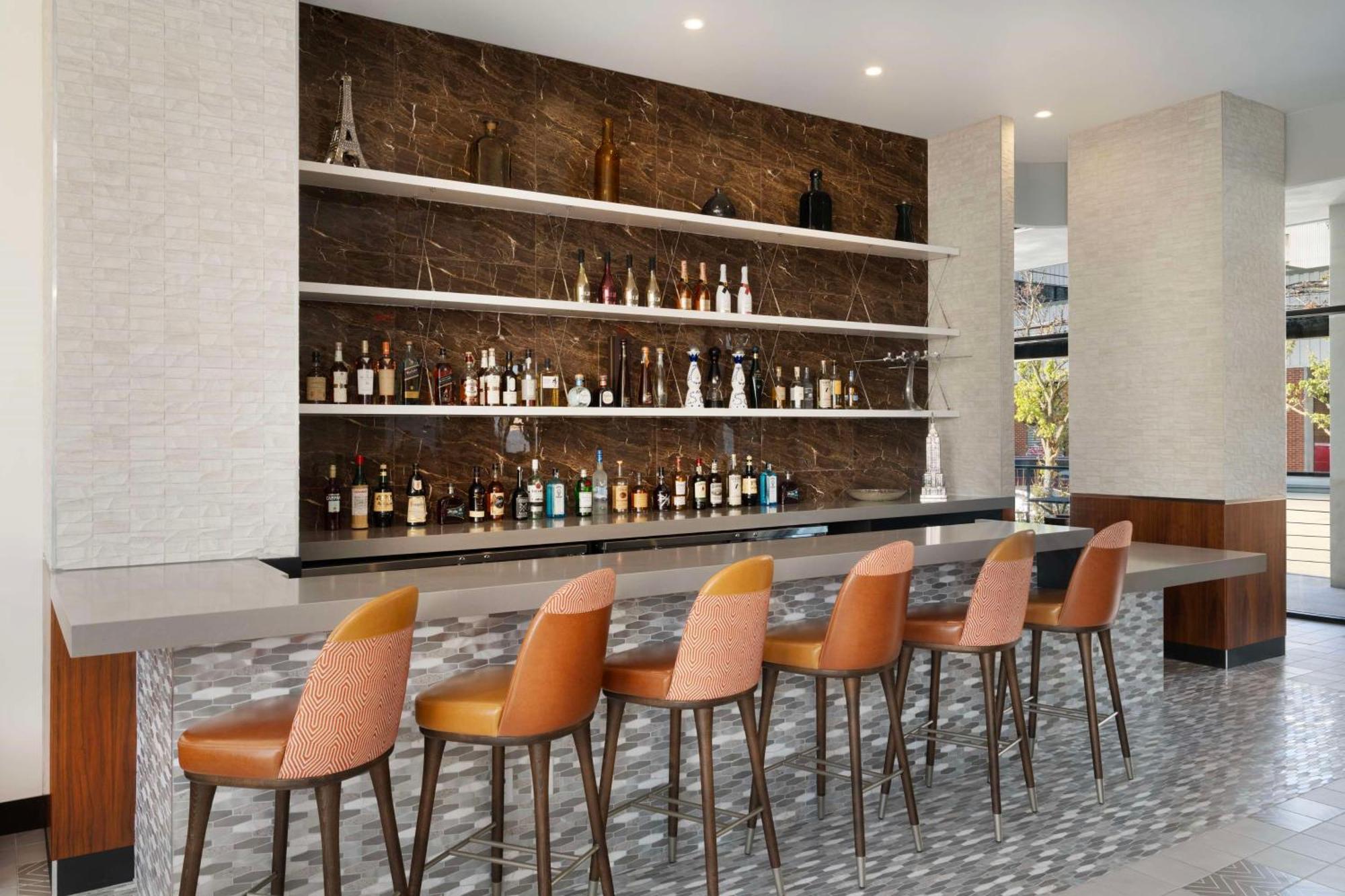 Hotel Aiden By Western Long Island
