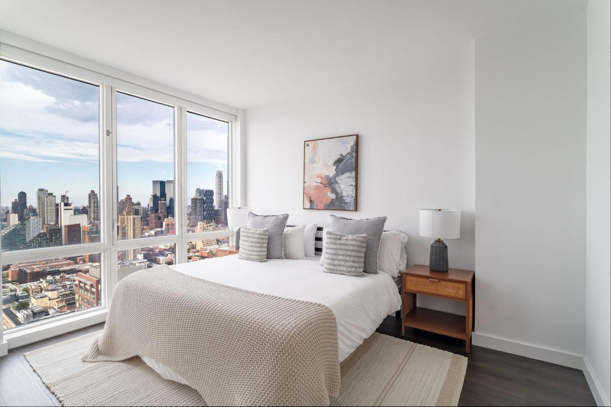 Luxx 2 Bed 1,5 Bath Apt Midtown Apartment New York
