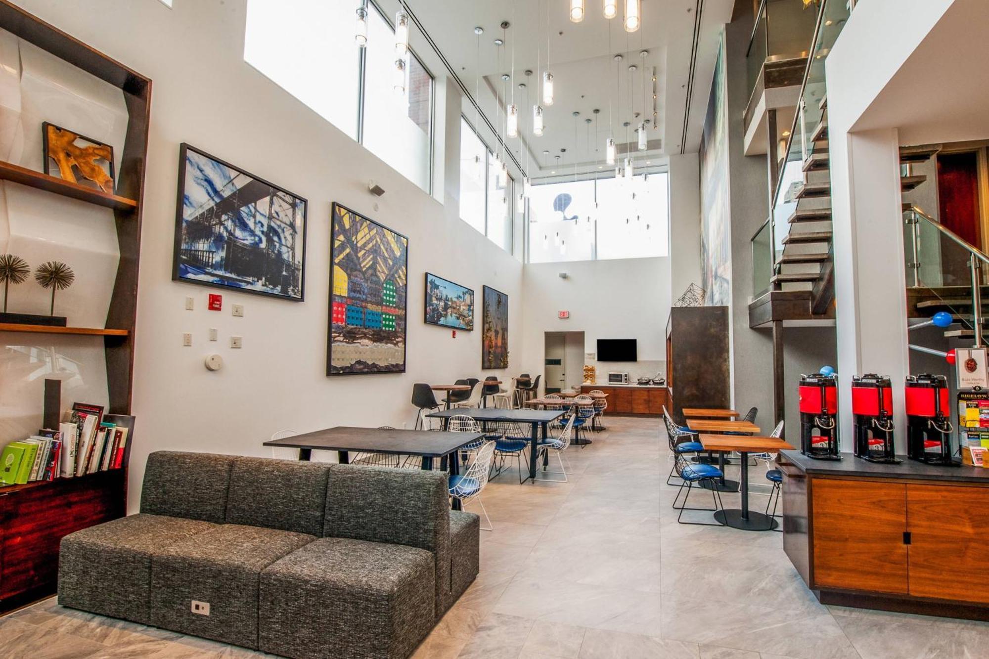 Hotel Fairfield & By Marriott Brooklyn 3*