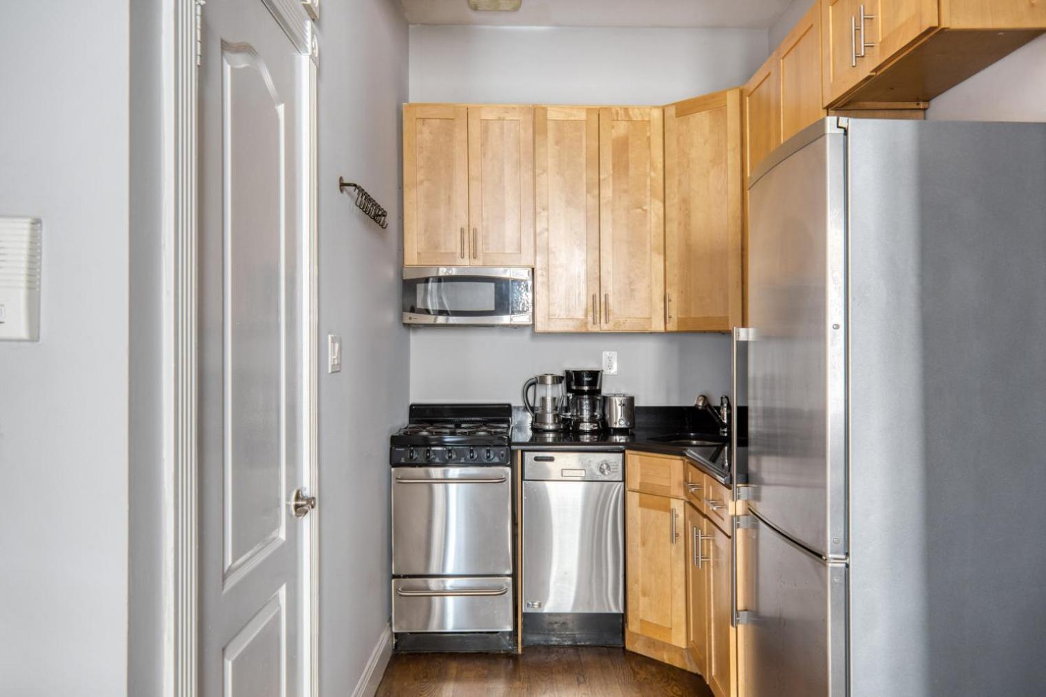 West Village 1br W Wd Nr Restaurants Nyc-1075