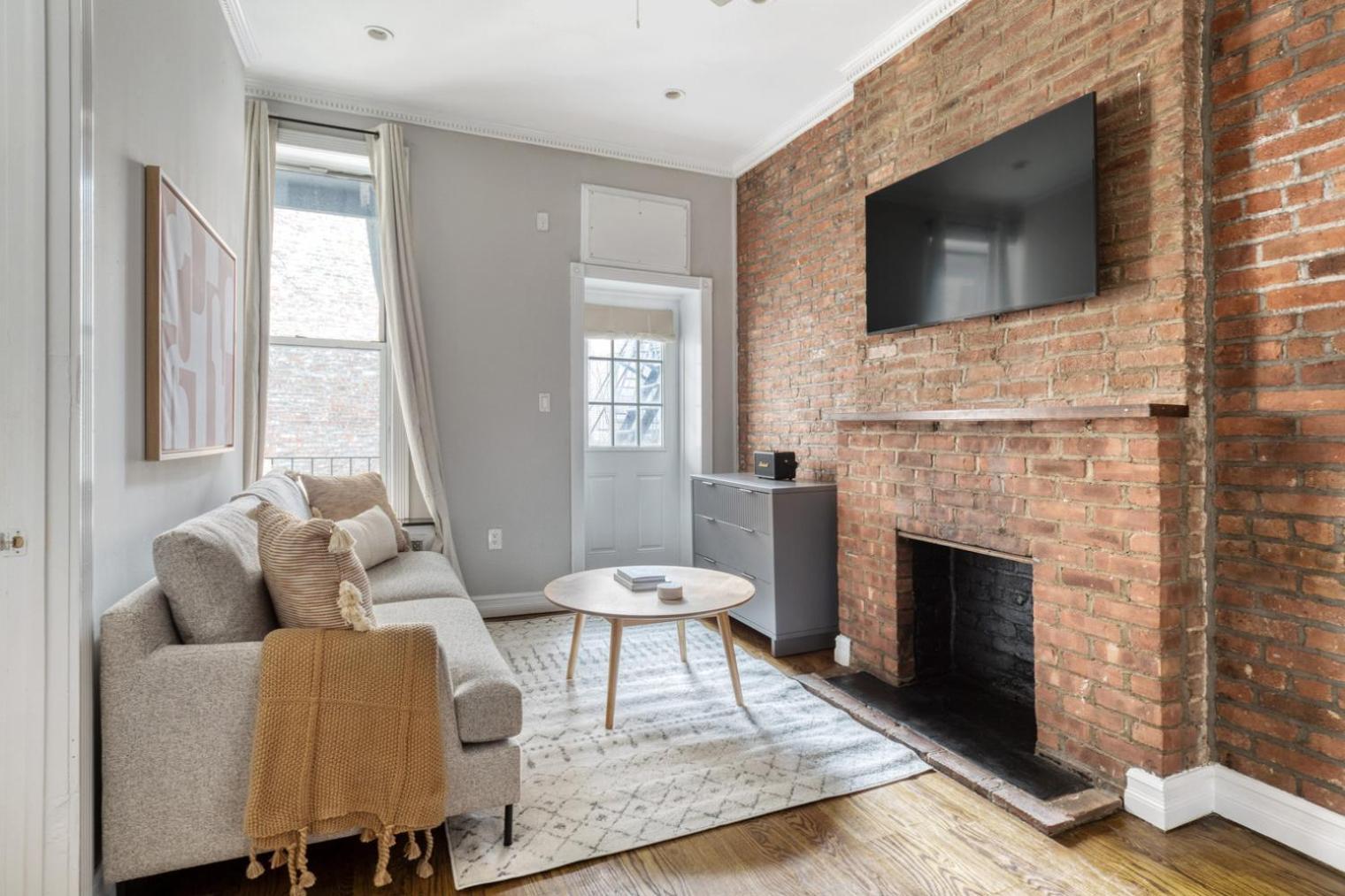 West Village 1br W Wd Nr Restaurants Nyc-1075 Apartment
