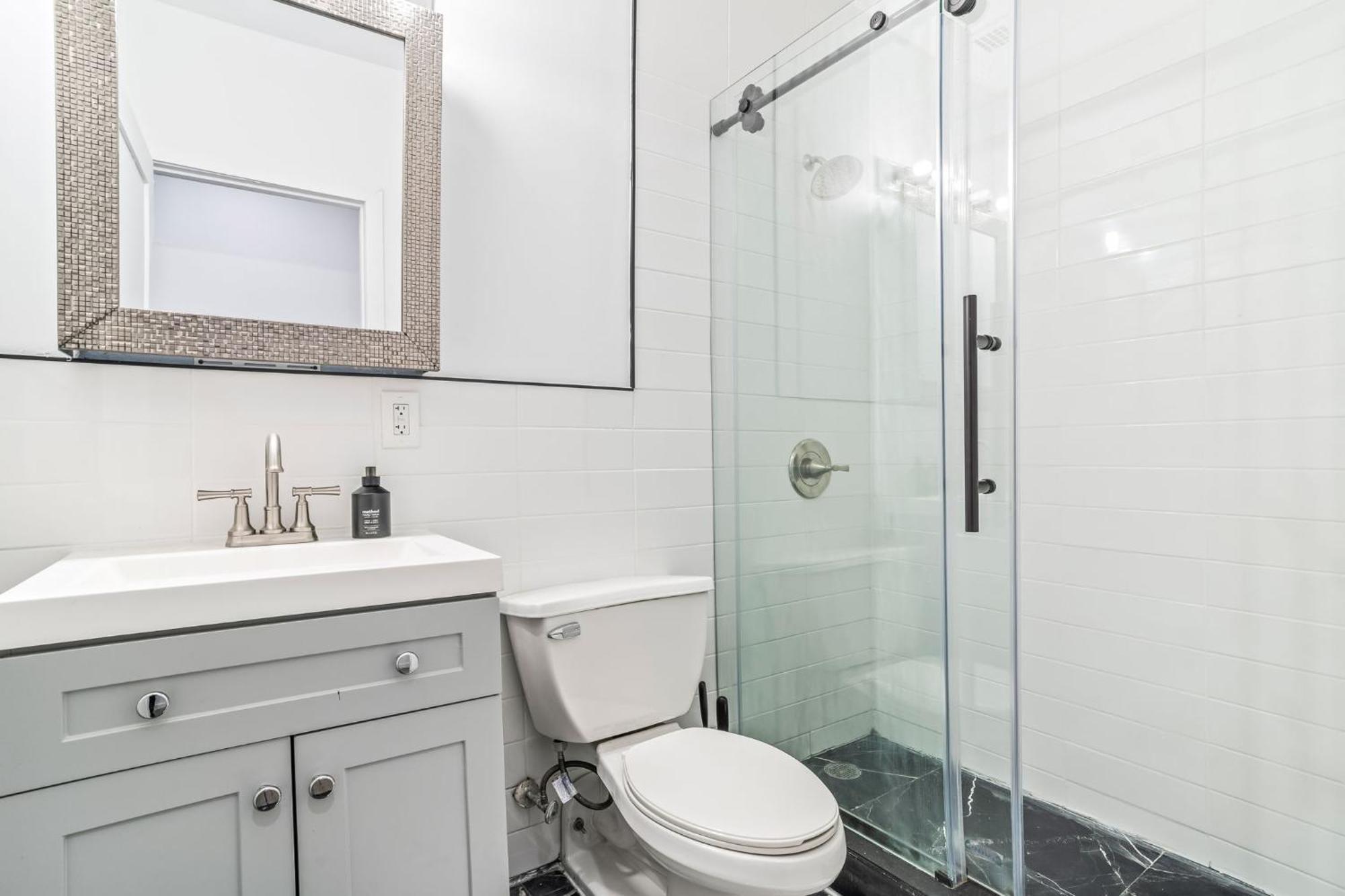 Apartment Sleek 2 Bed 1 Bath By Chrysler Building & Bustling Murray Hill New York