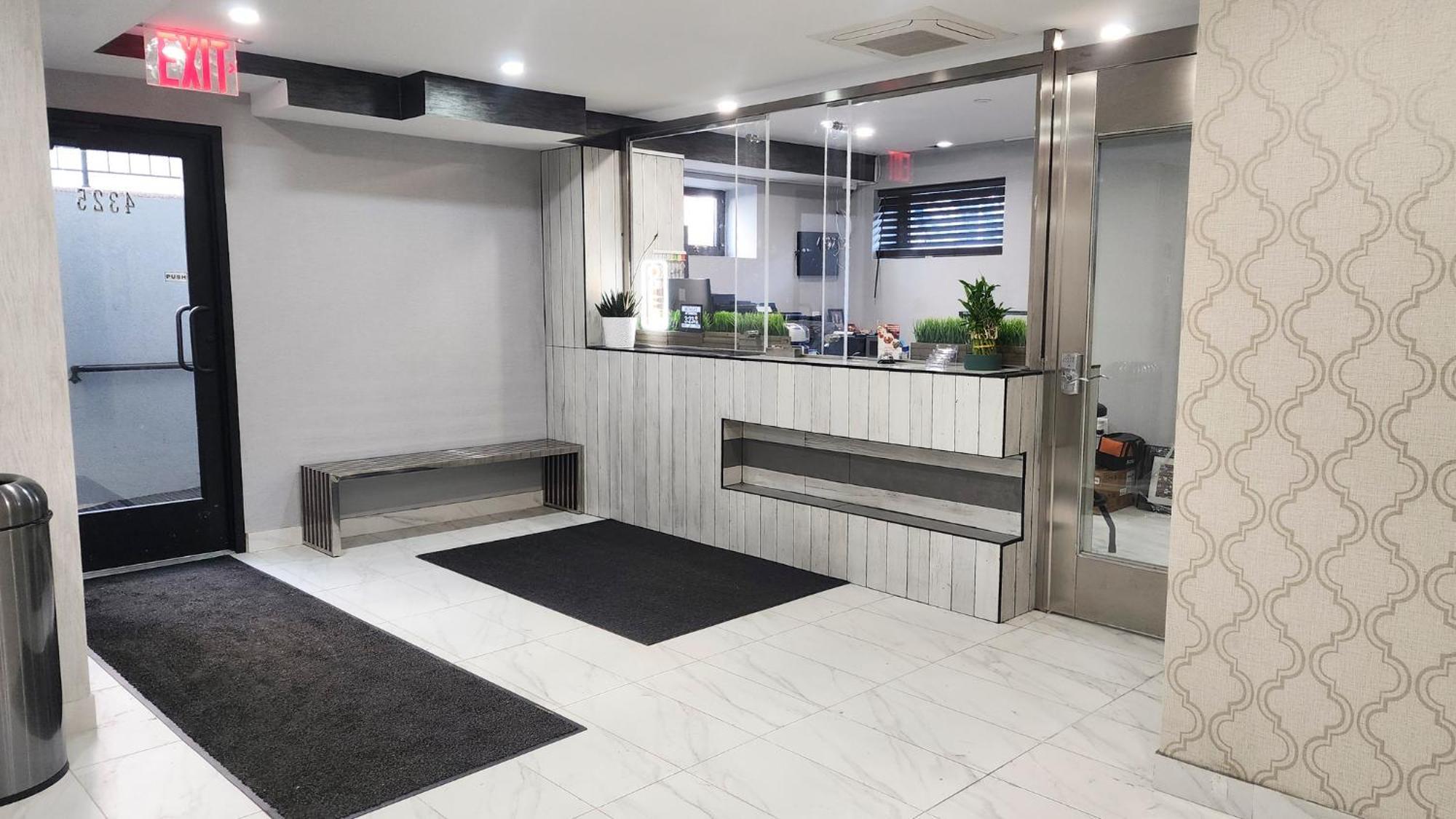 Fuego Bronx Brand New Hotel 3*