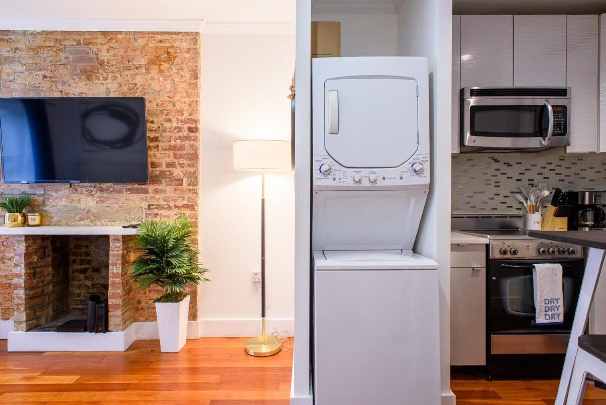 Apartment 24-17 Renovated Prime Location Wd