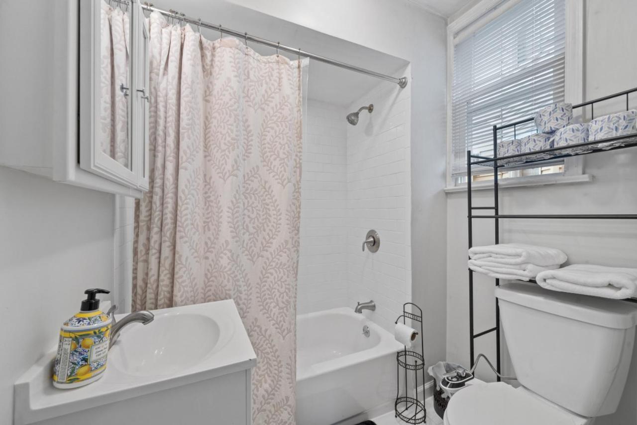 The Rainforest I Sleeps 16 20m To Nyc Free Parking Holiday home New York