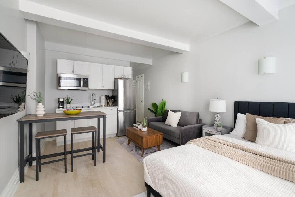 Apartment 73-705n Luxury Elv Bldg 24h Dm Gym *