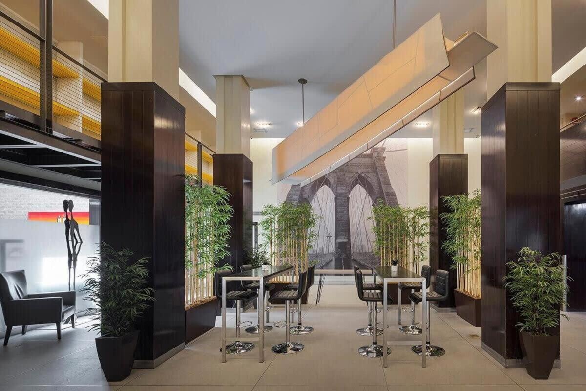 73-1504 Newly Reno Uws Doorman Gym Laundry Apartment New York