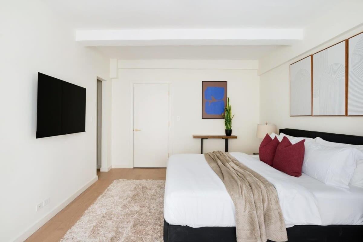 Apartment 52-3d Massive New Reno 2br New York