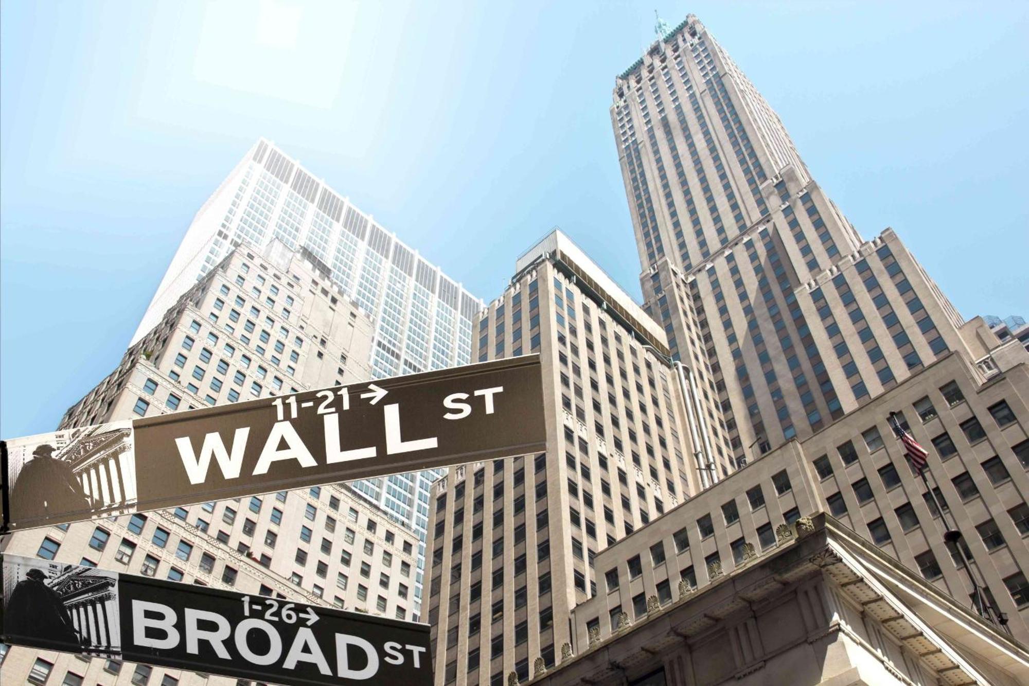 Luxury Wall Street Apartment *
