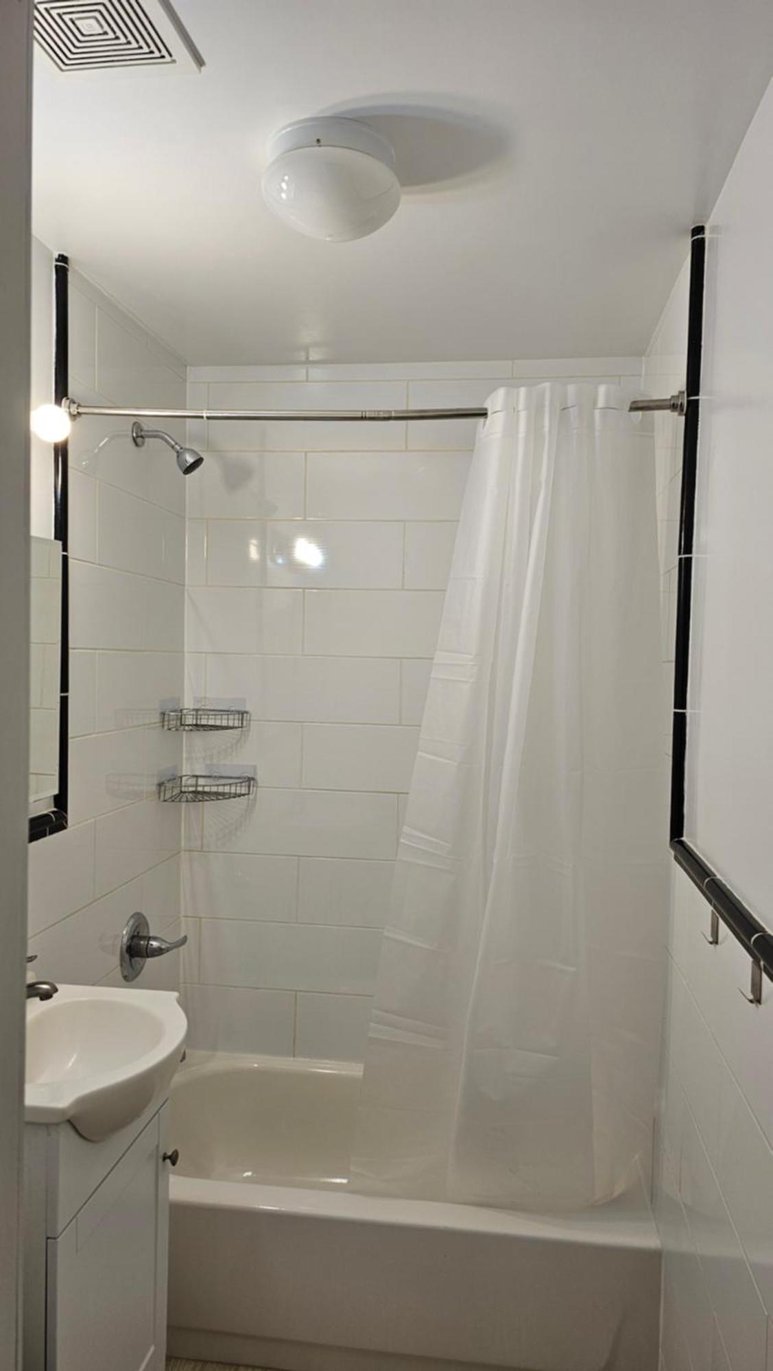 Lamartine Chelsea Hostel New York